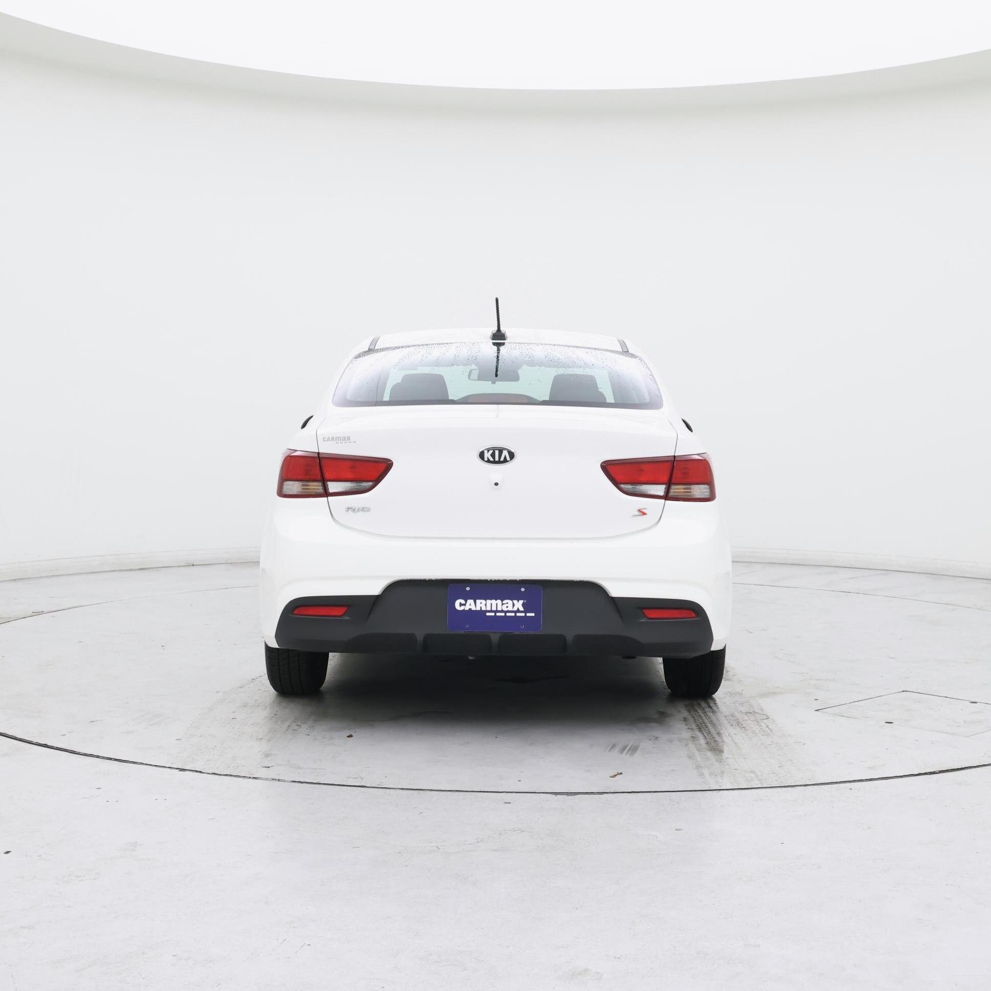 Thumbnail: 2020 Kia Rio - 6