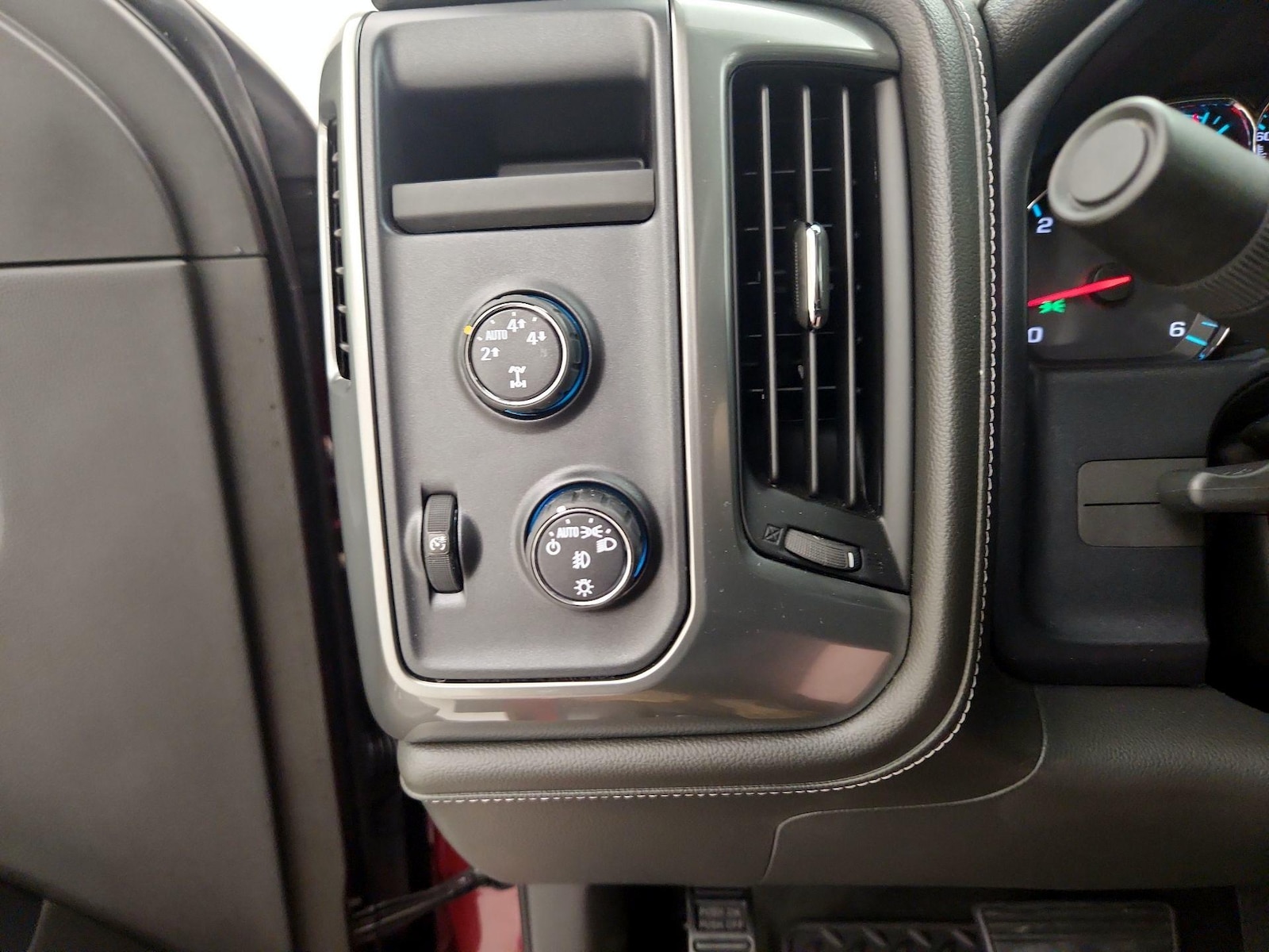 2016 Chevrolet Silverado 1500 LTZ - Photo 14