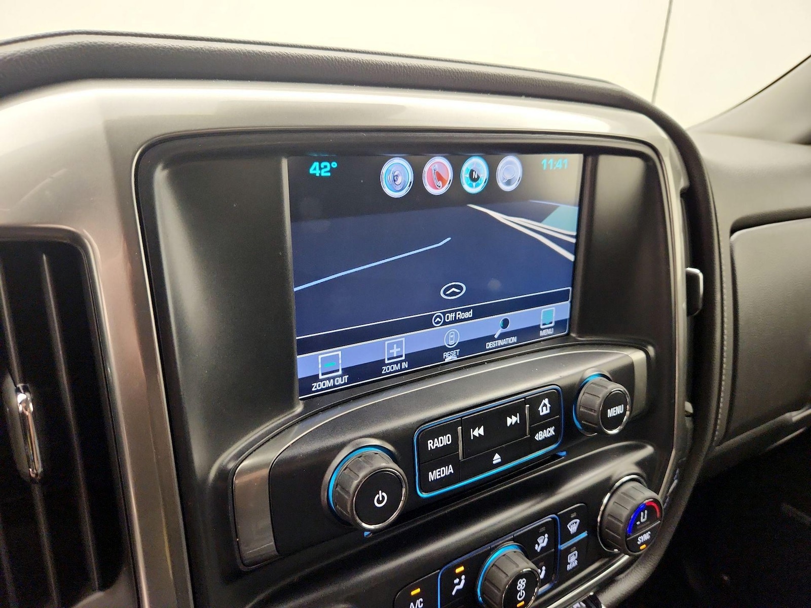 2016 Chevrolet Silverado 1500 LTZ - Photo 15
