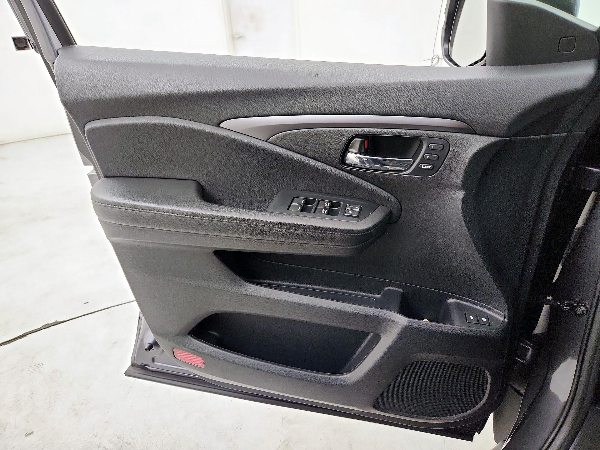 Thumbnail: 2022 Honda Pilot - 12