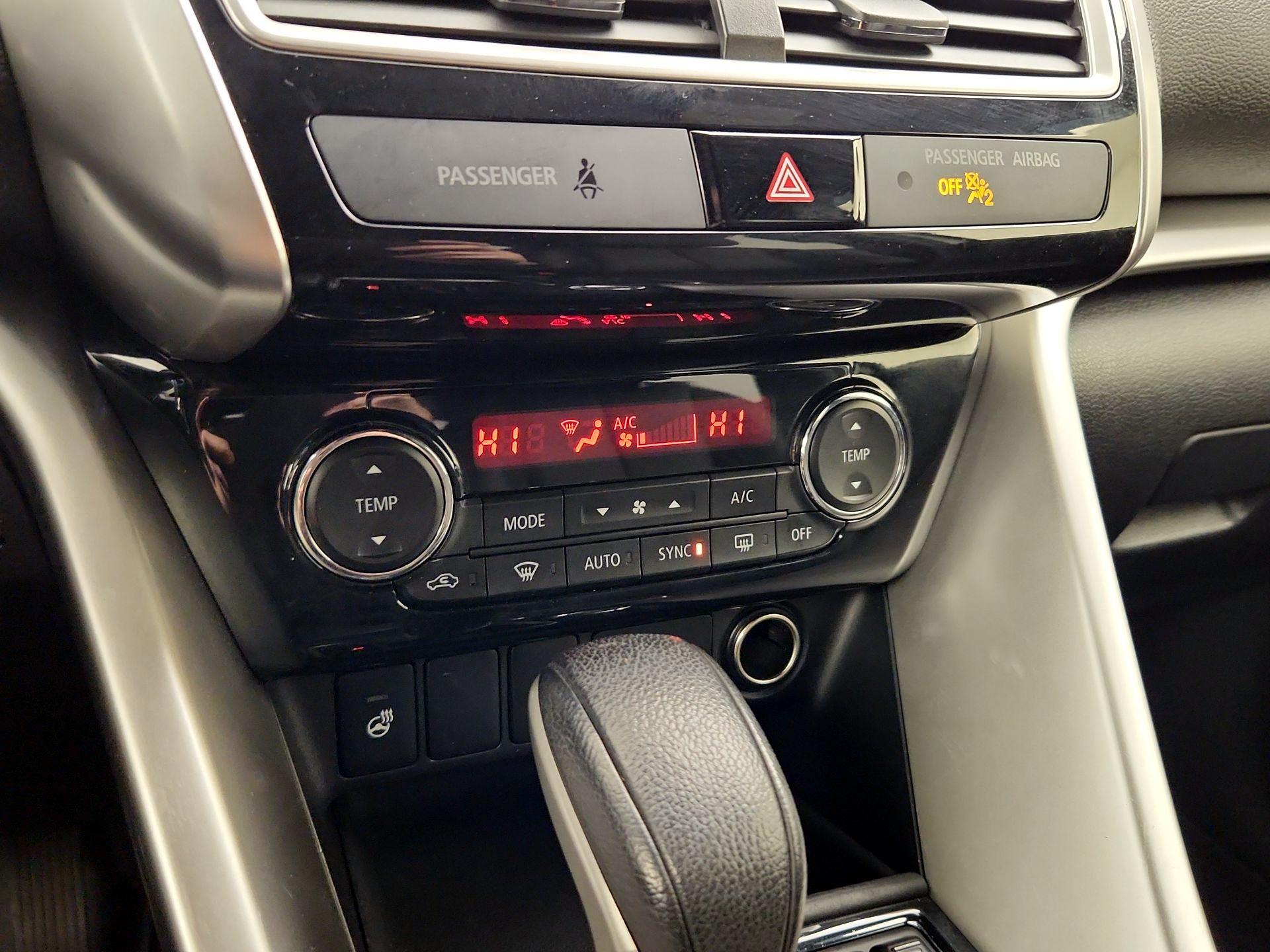 Thumbnail: 2020 Mitsubishi Eclipse Cross - 16