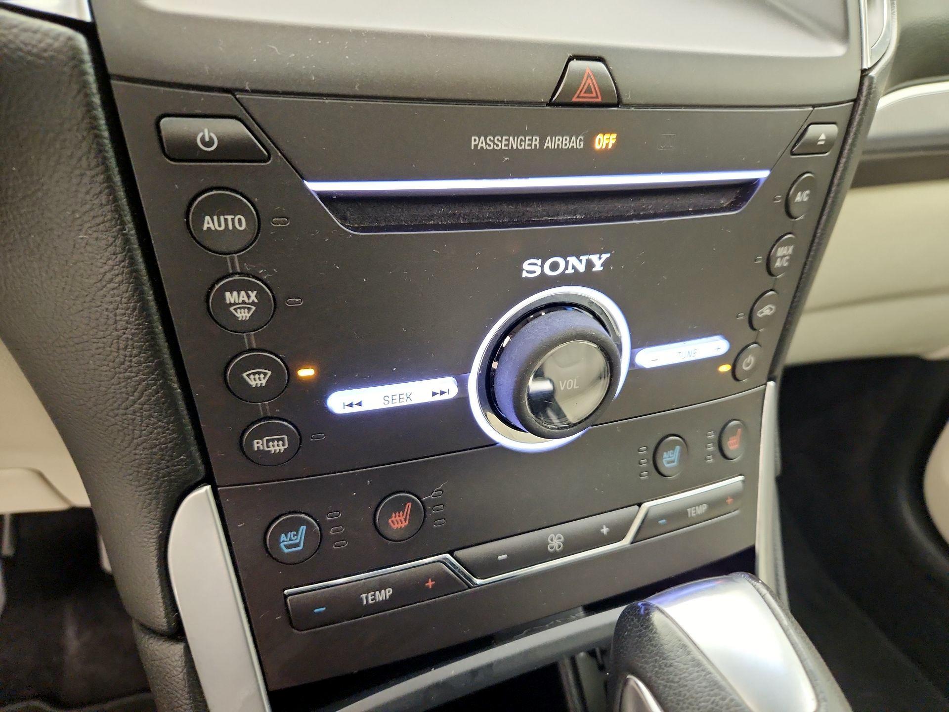 Thumbnail: 2015 Ford Edge - 17