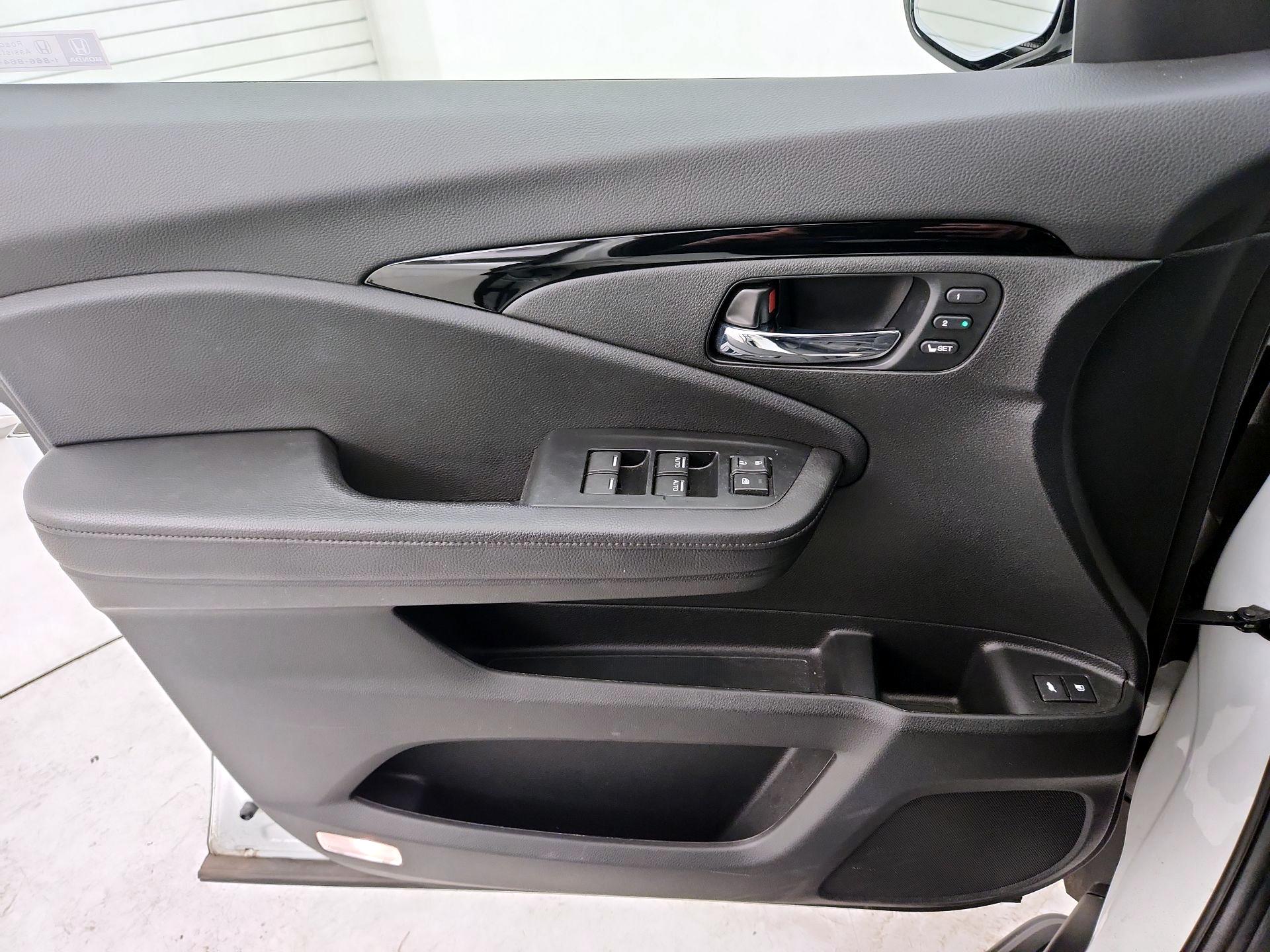 Thumbnail: 2021 Honda Passport - 12