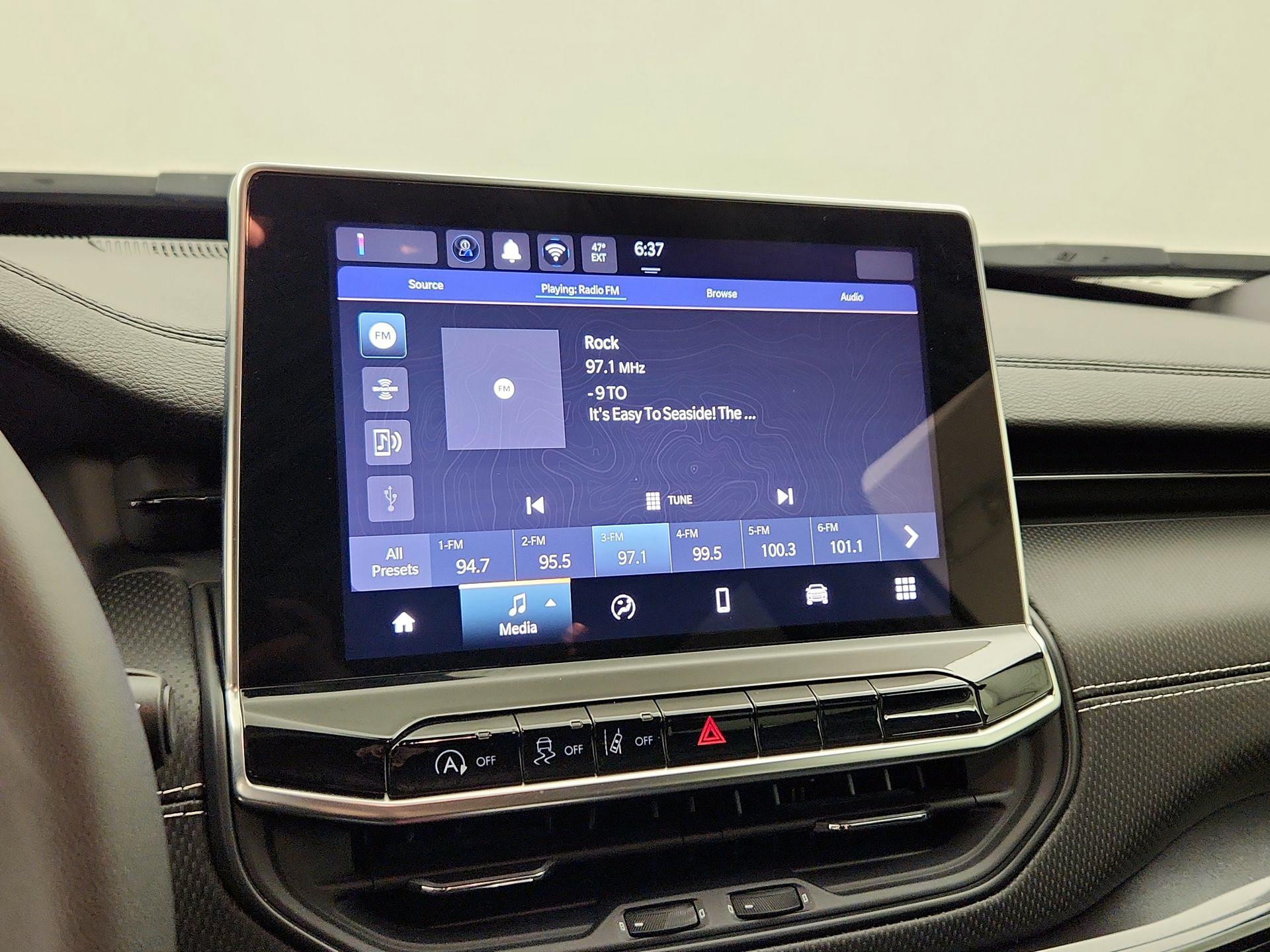 Thumbnail: 2024 Jeep Compass - 15