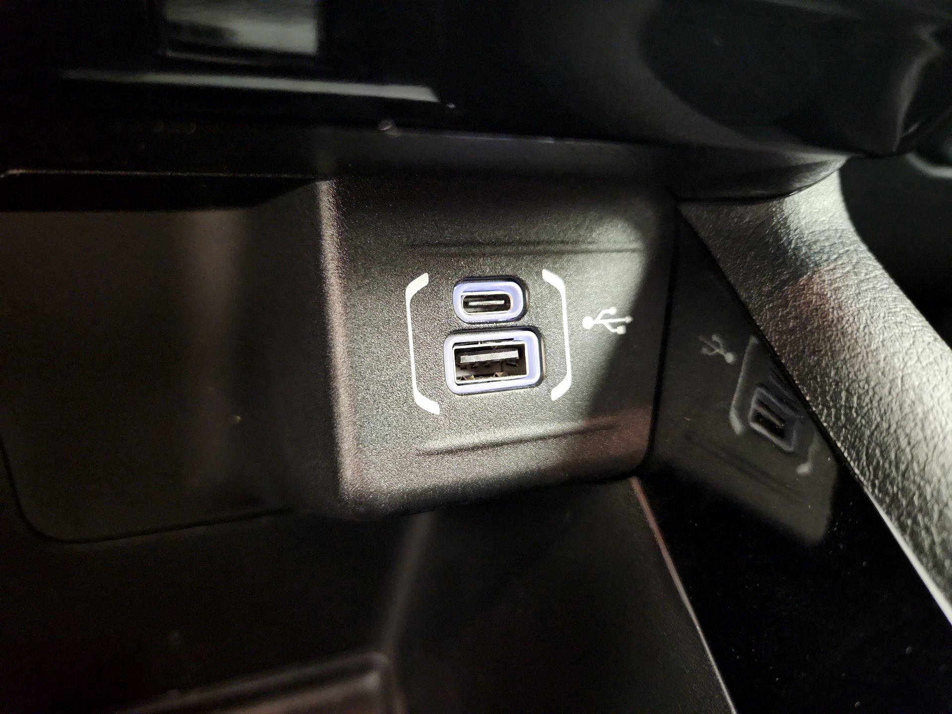 Thumbnail: 2024 Jeep Compass - 18