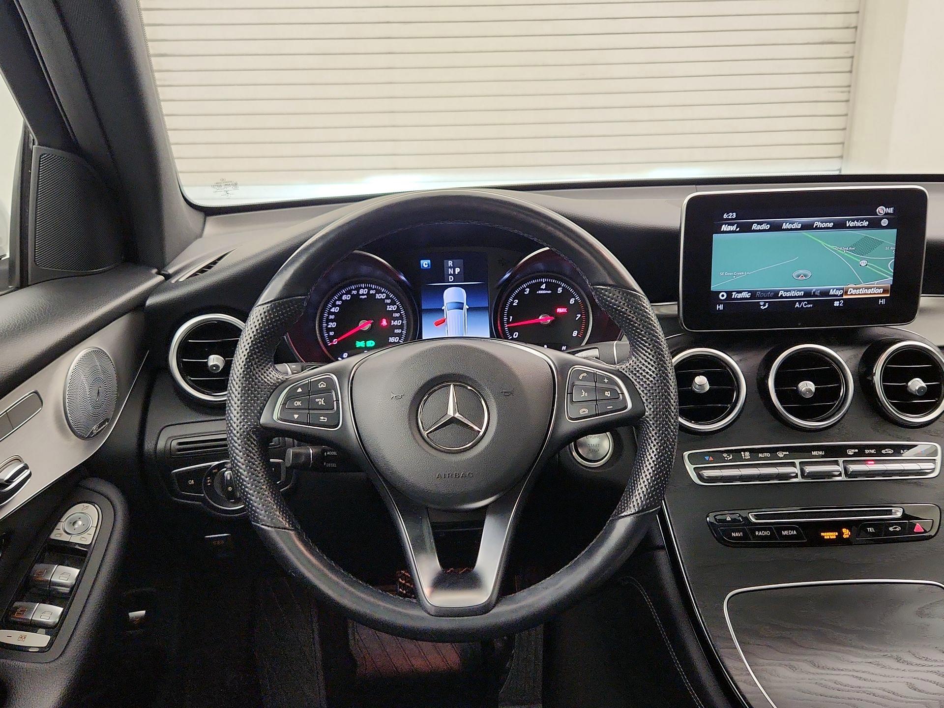 Thumbnail: 2019 Mercedes-Benz GLC - 10