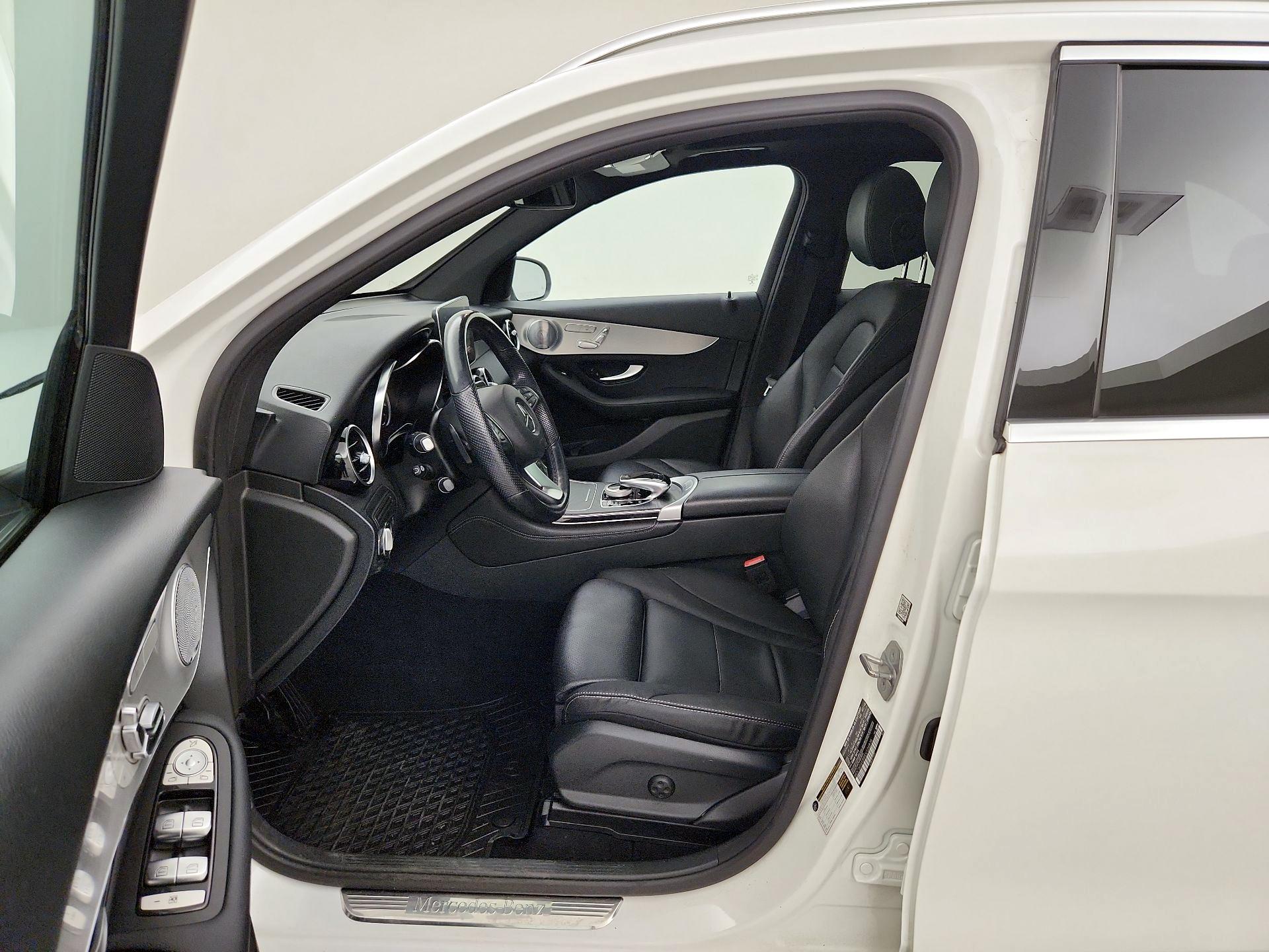 Thumbnail: 2019 Mercedes-Benz GLC - 11