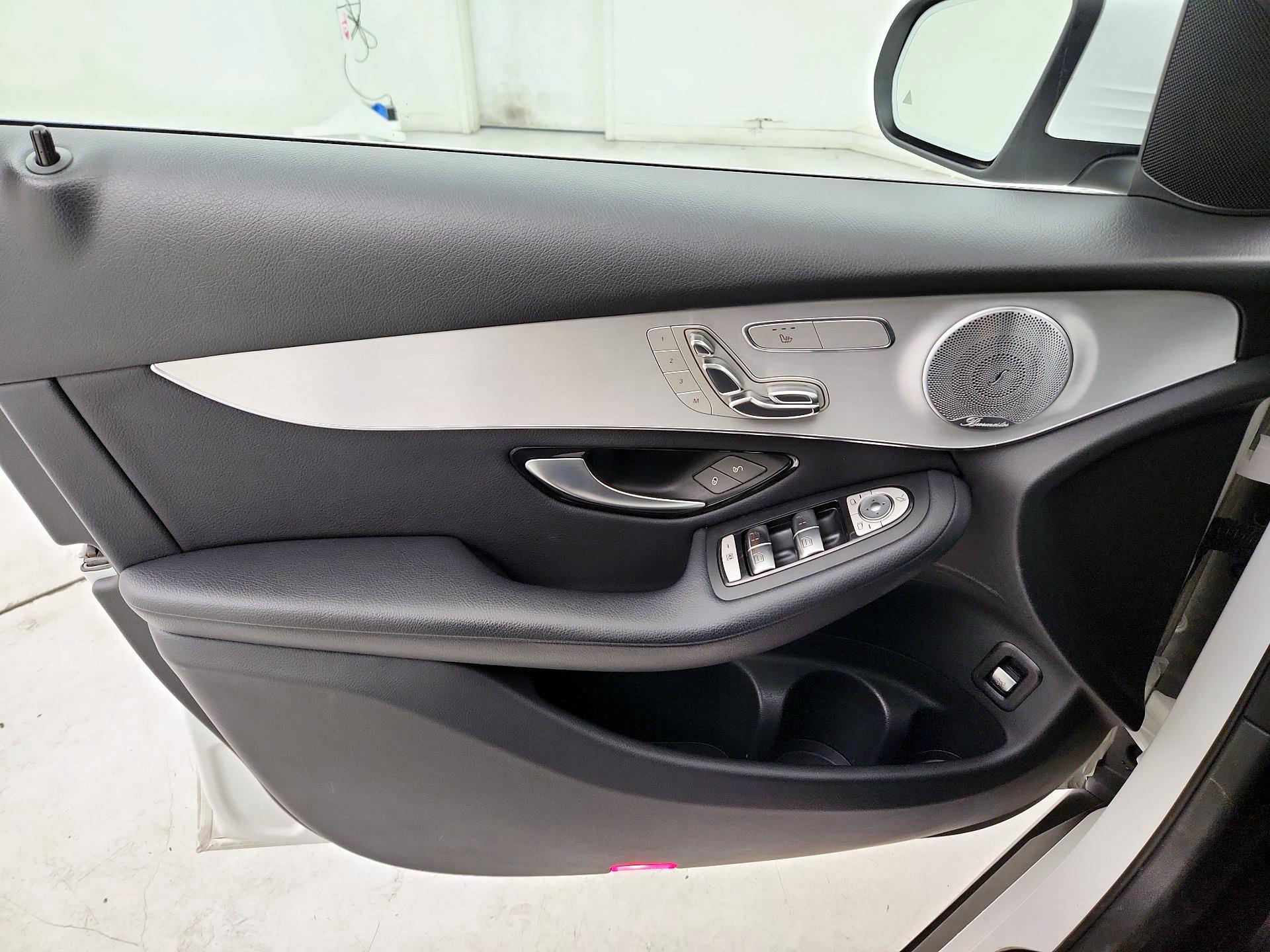 Thumbnail: 2019 Mercedes-Benz GLC - 12