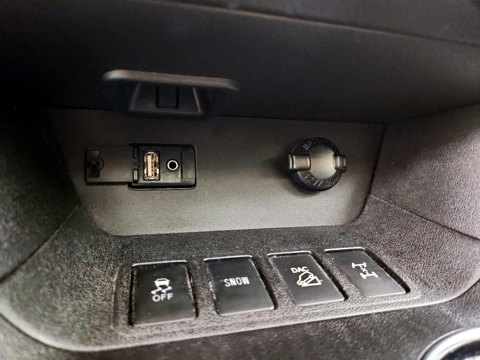 Thumbnail: 2016 Toyota Highlander - 19