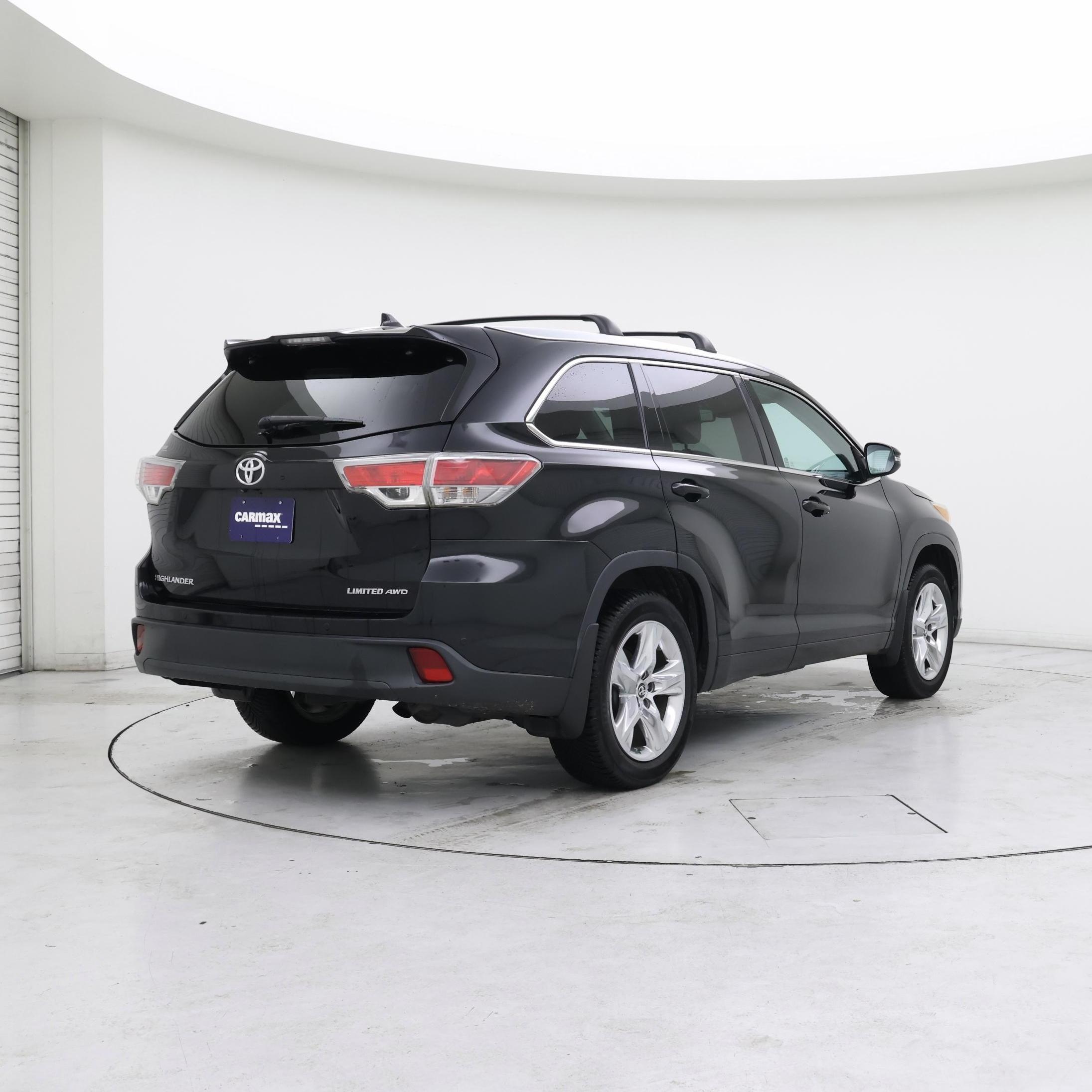 Thumbnail: 2016 Toyota Highlander - 8