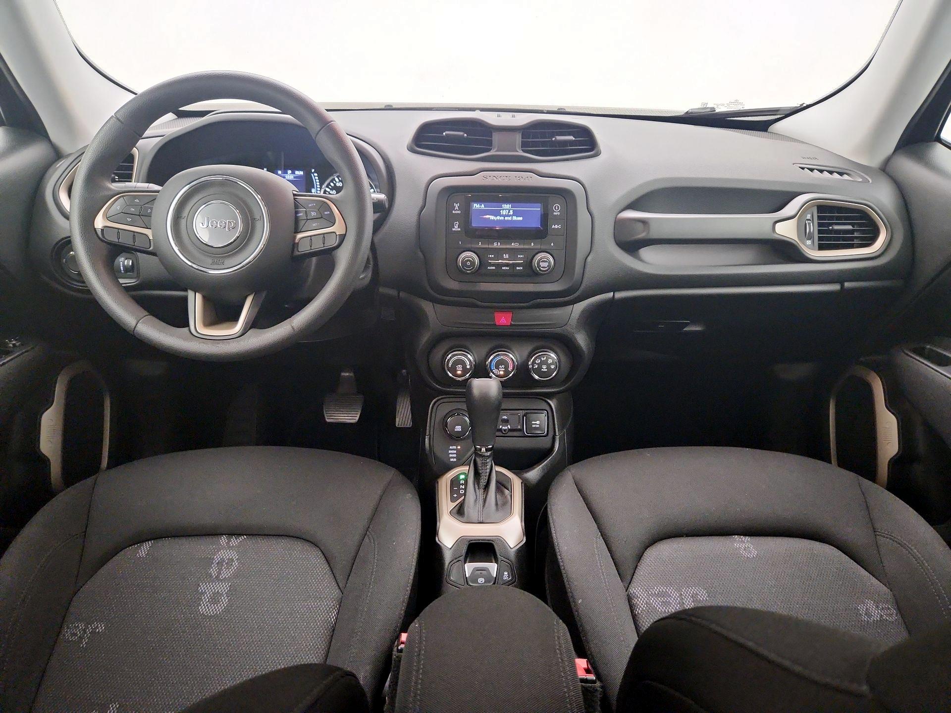 Thumbnail: 2017 Jeep Renegade - 9