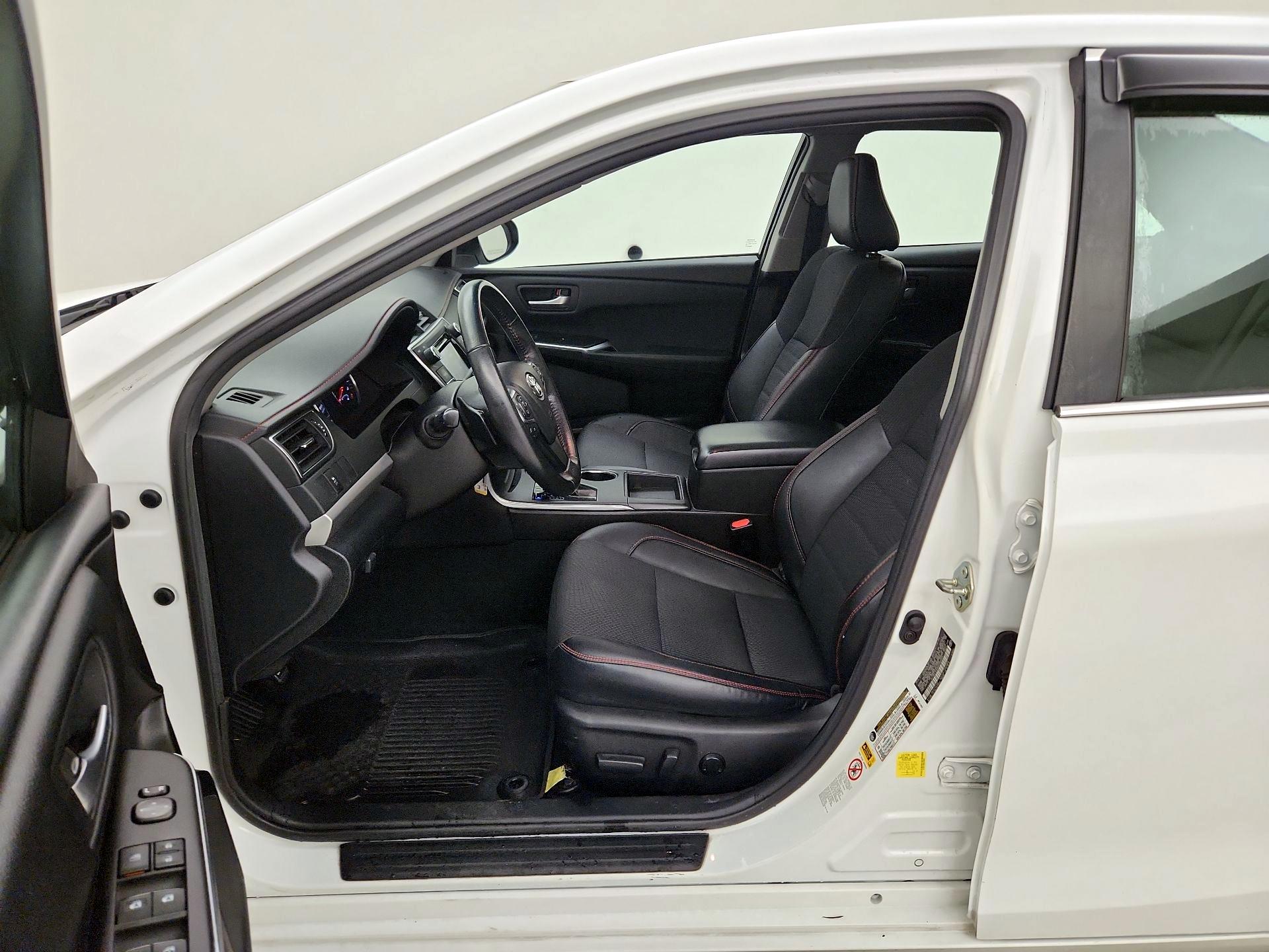 Thumbnail: 2017 Toyota Camry - 11