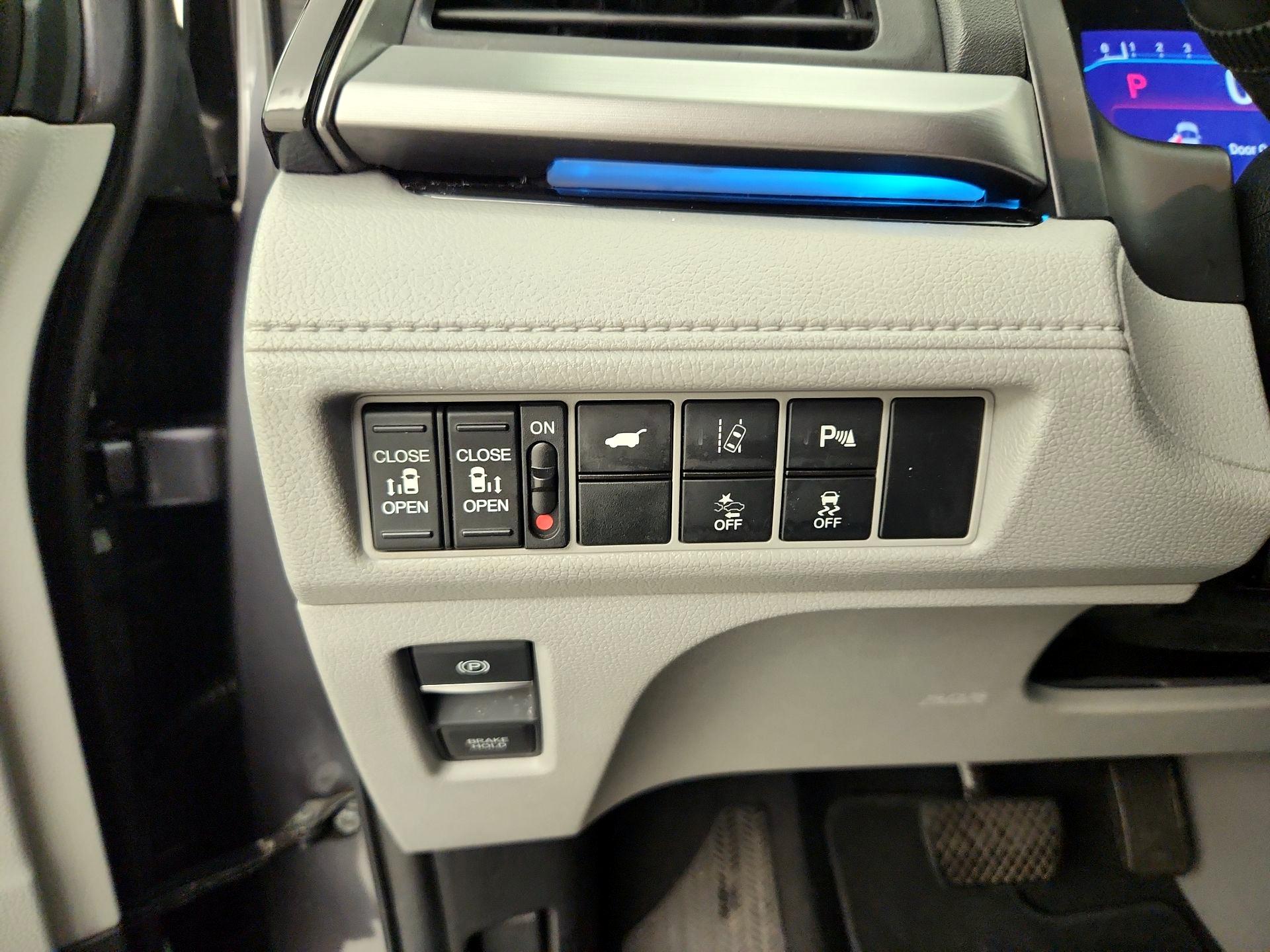 Thumbnail: 2020 Honda Odyssey - 13