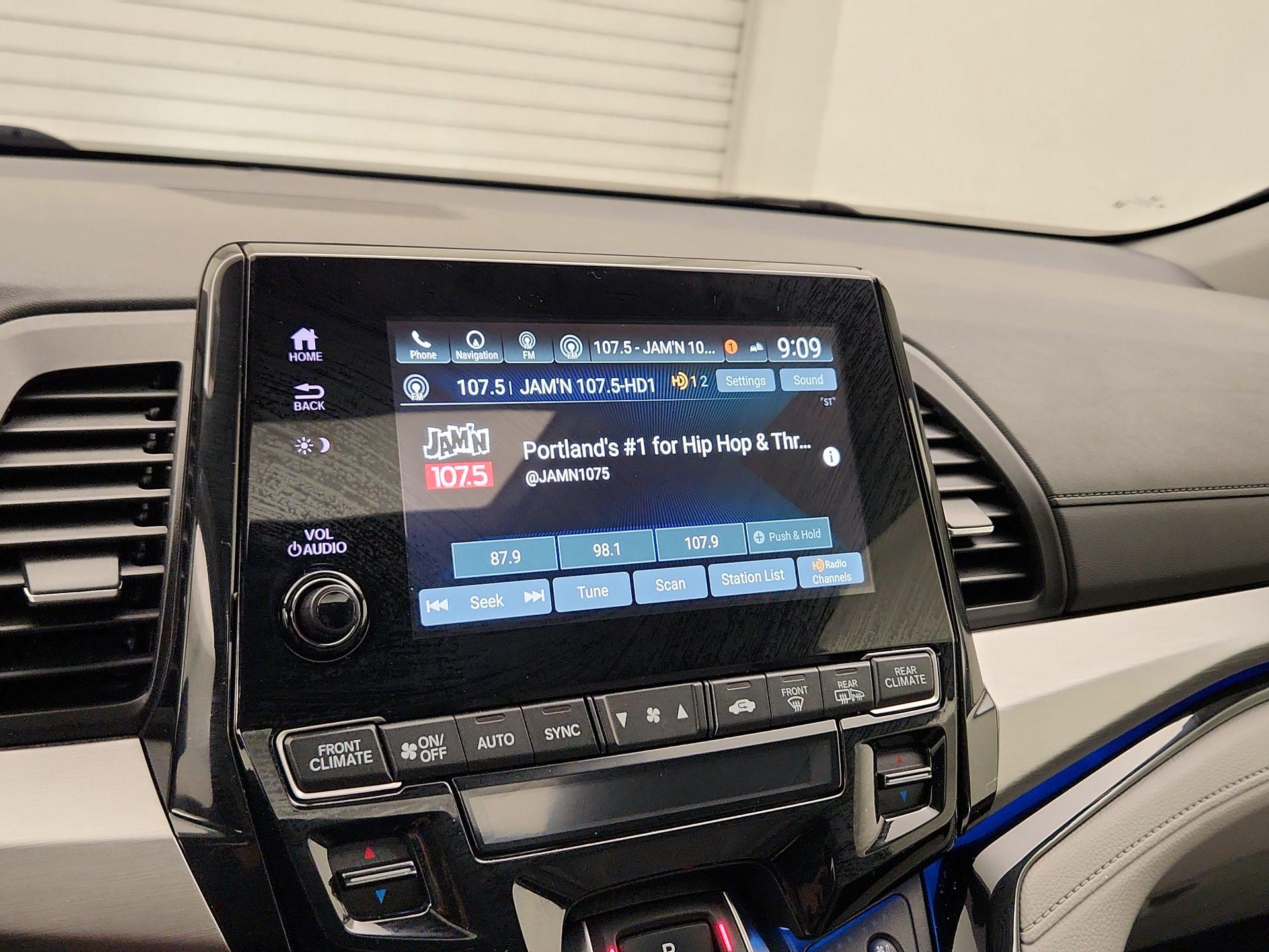 Thumbnail: 2020 Honda Odyssey - 16