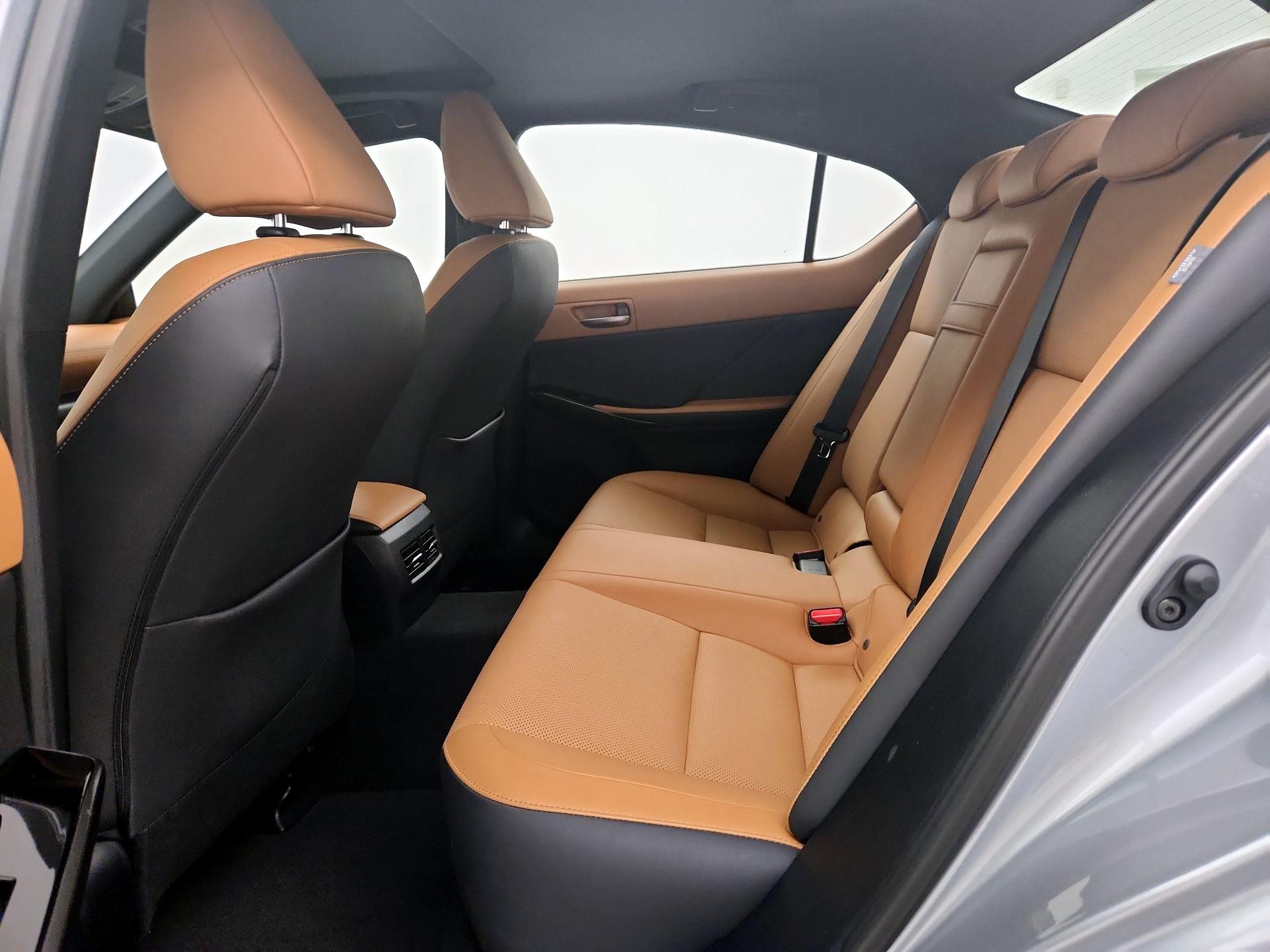 Thumbnail: 2021 Lexus IS - 20
