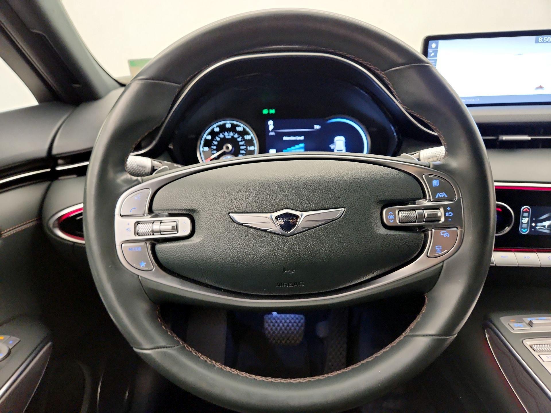 Thumbnail: 2023 Genesis GV70 - 10