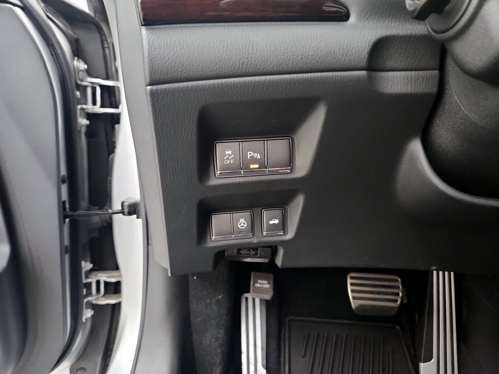Thumbnail: 2013 INFINITI M37 - 13