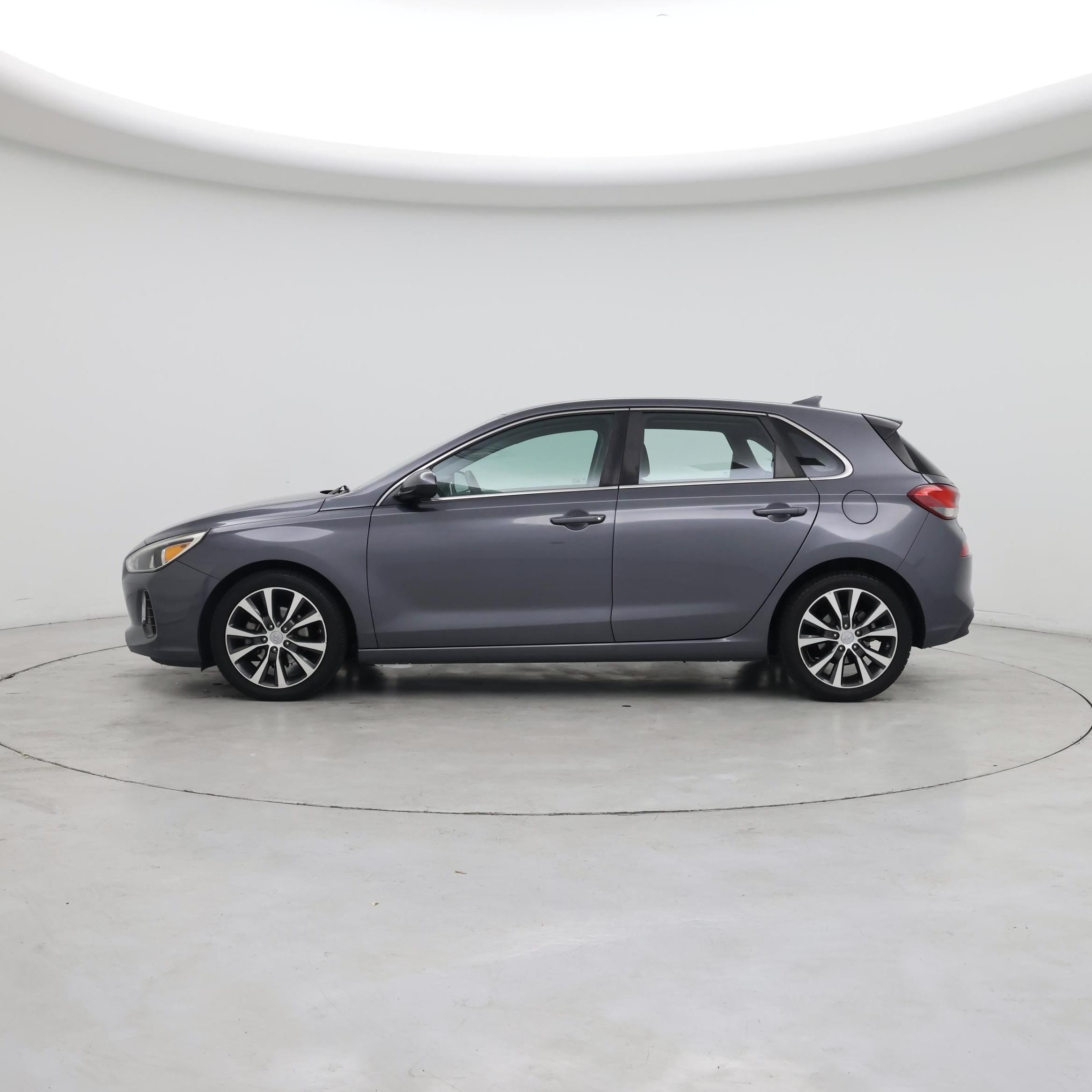 Thumbnail: 2018 Hyundai Elantra - 3