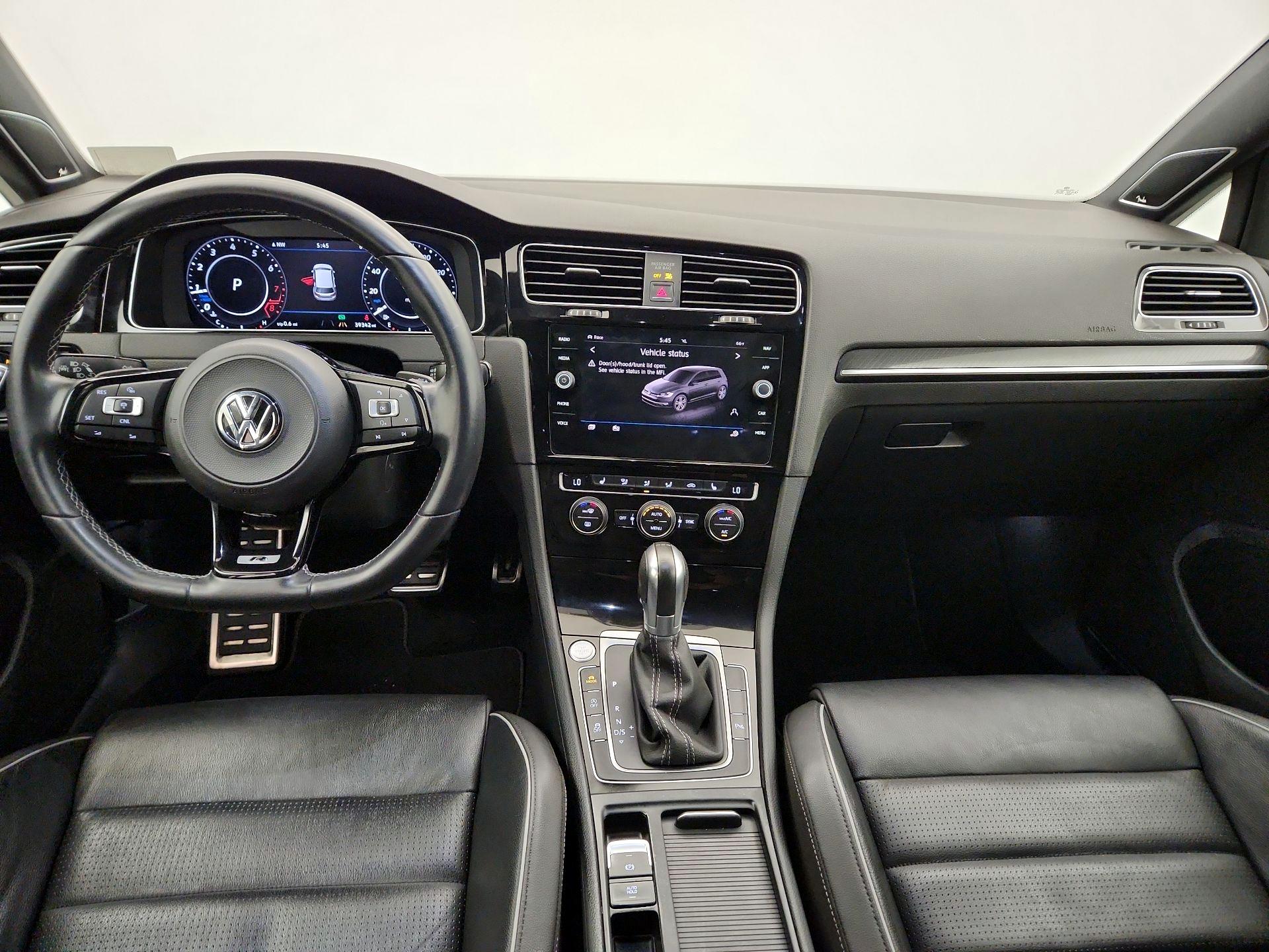 Thumbnail: 2018 Volkswagen Golf - 9
