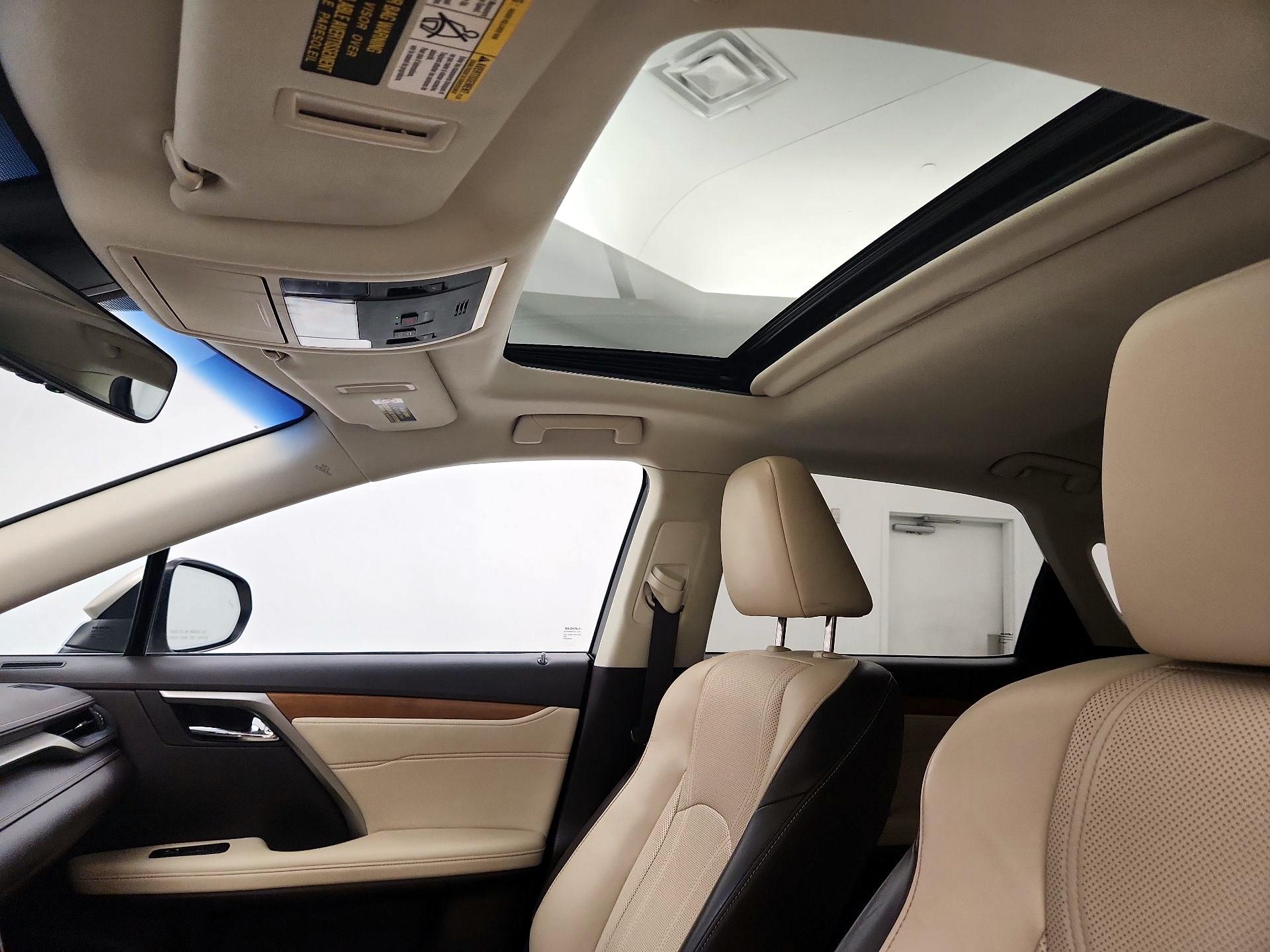Thumbnail: 2019 Lexus RX - 19
