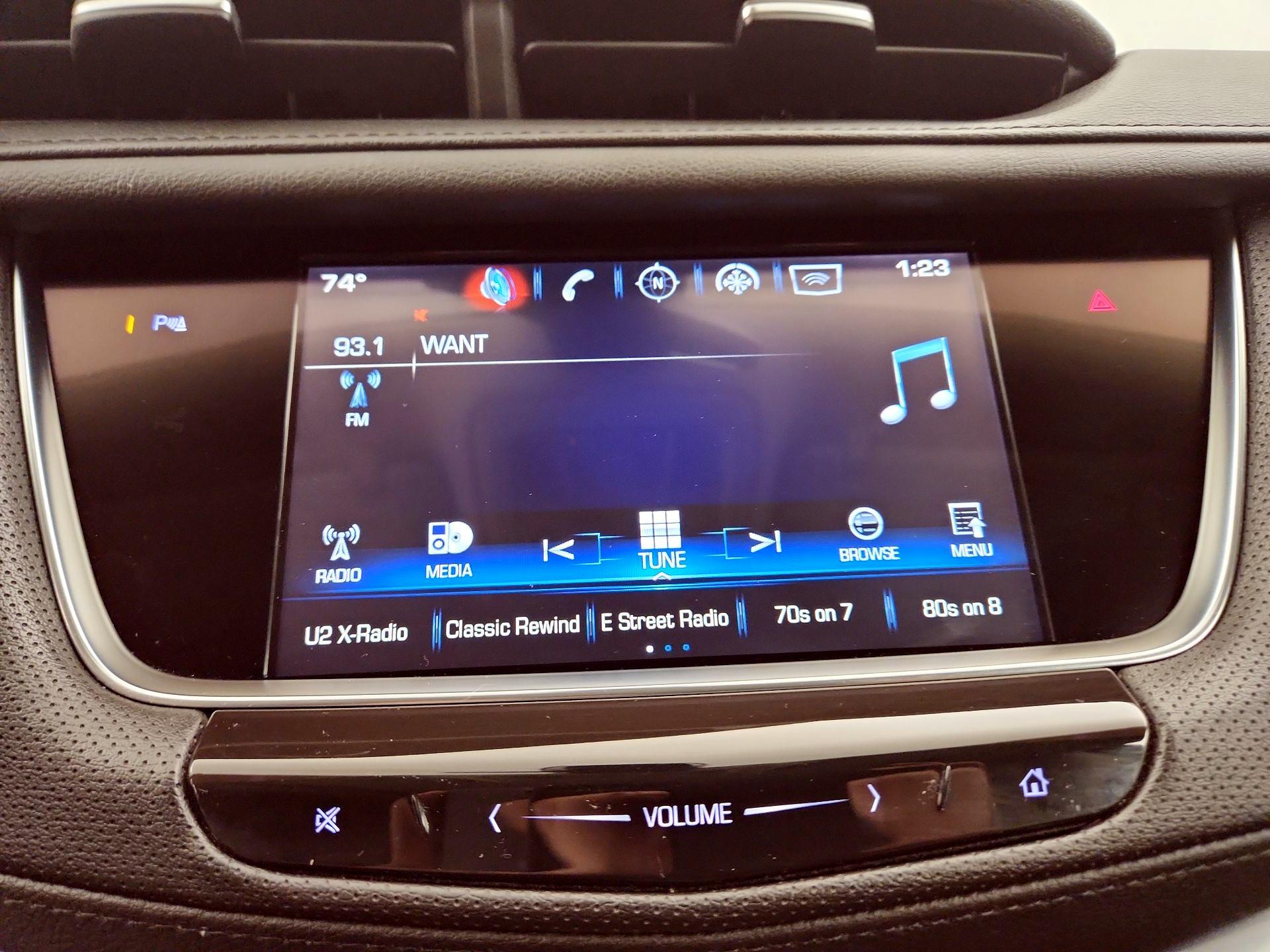 Thumbnail: 2018 Cadillac XT5 - 16