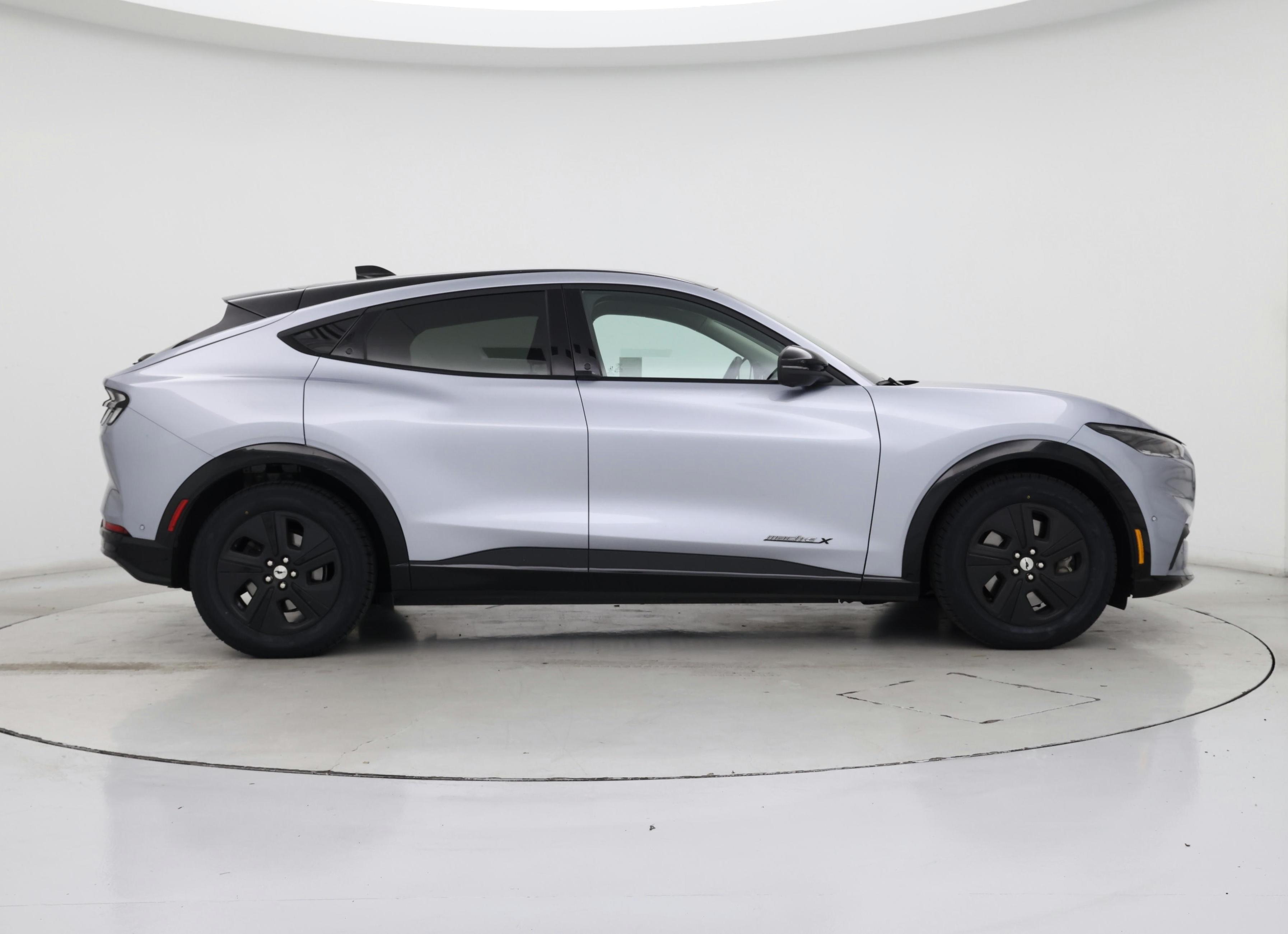 Thumbnail: 2022 Ford Mustang Mach-E - 7