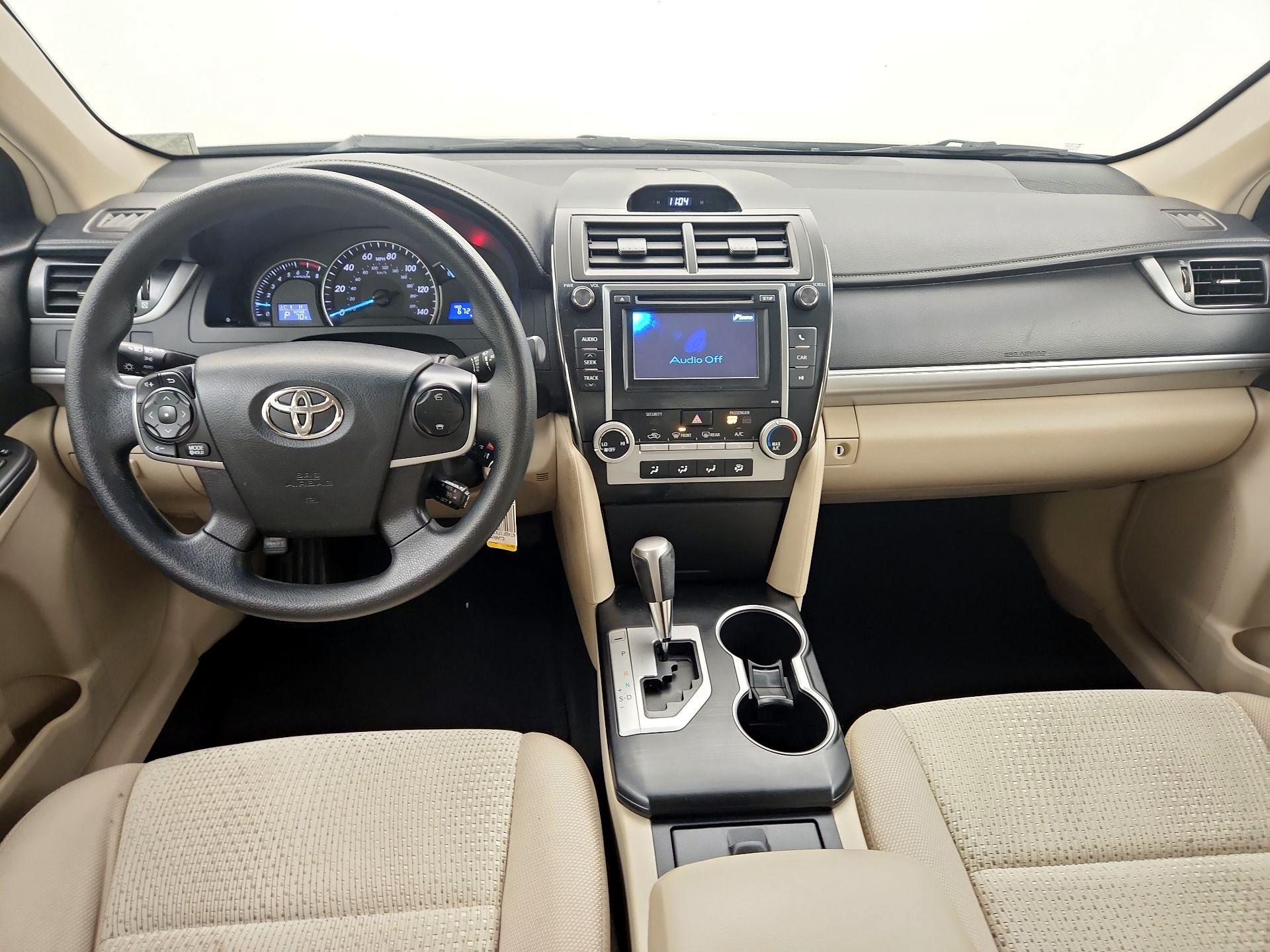 Thumbnail: 2013 Toyota Camry - 9