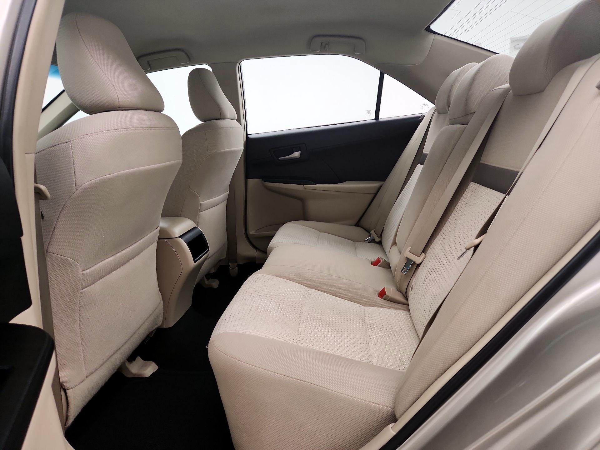 Thumbnail: 2013 Toyota Camry - 18