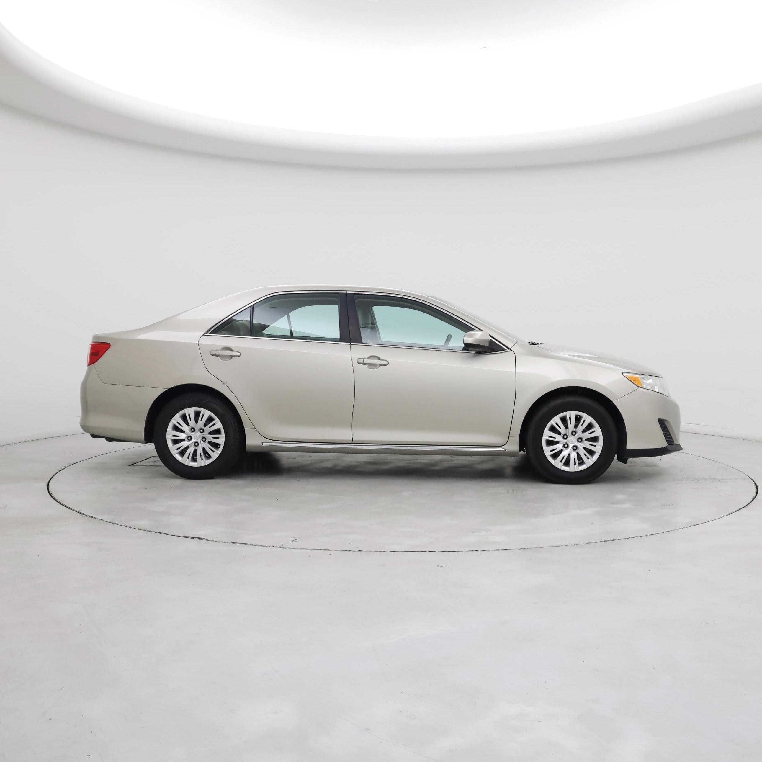 Thumbnail: 2013 Toyota Camry - 7