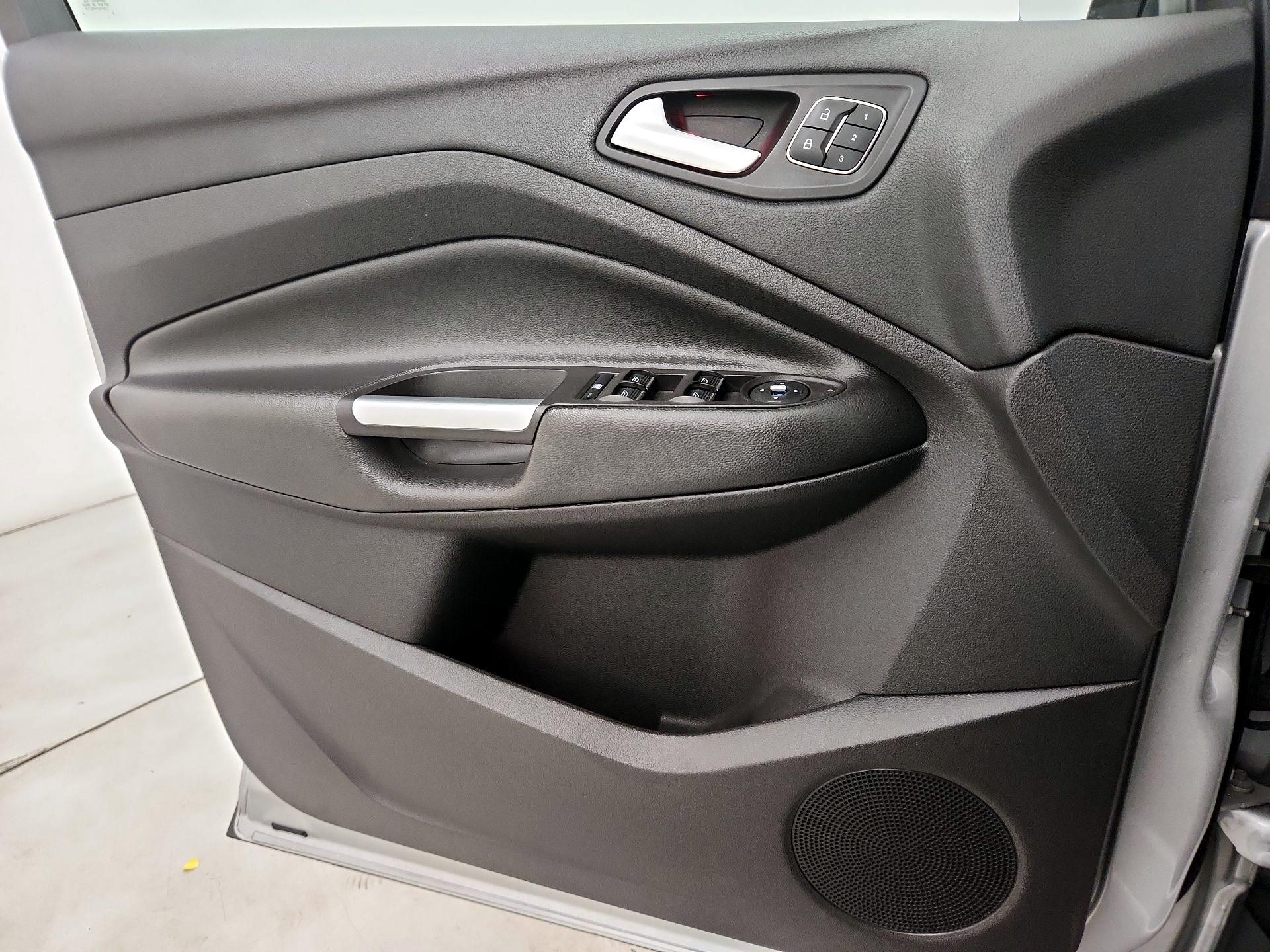 Thumbnail: 2013 Ford Escape - 12
