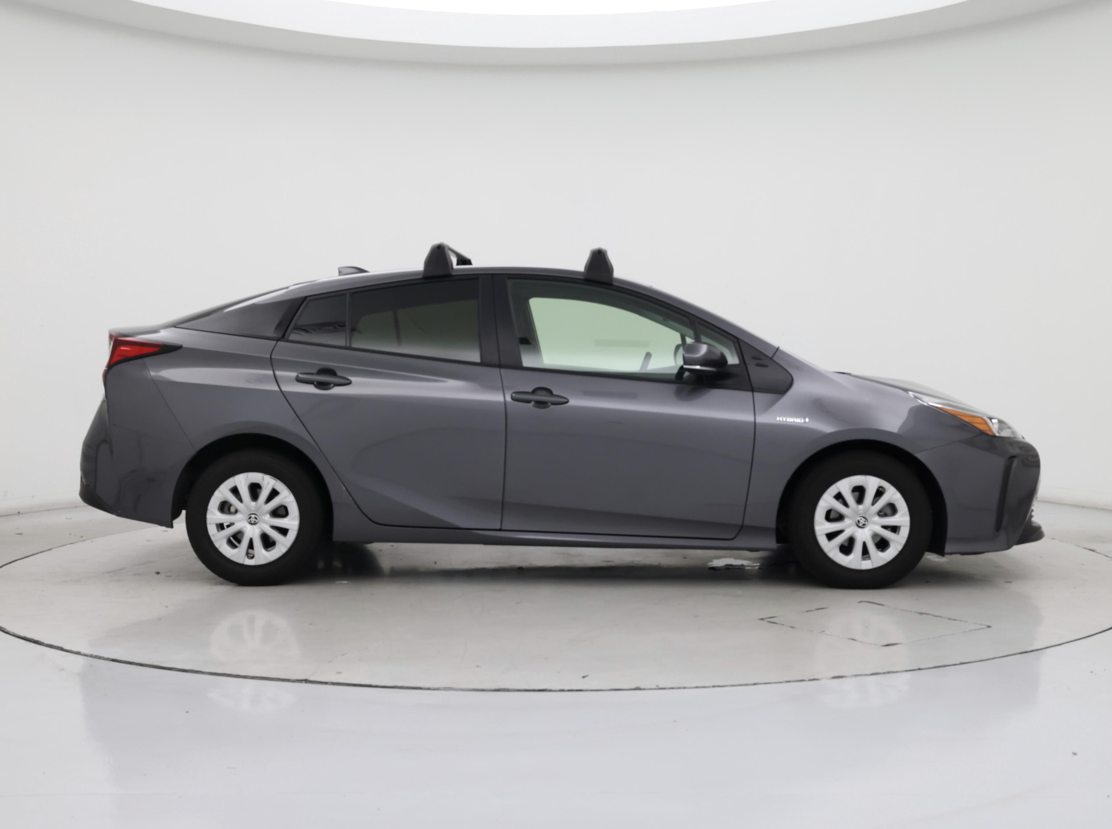 Thumbnail: 2022 Toyota Prius - 7