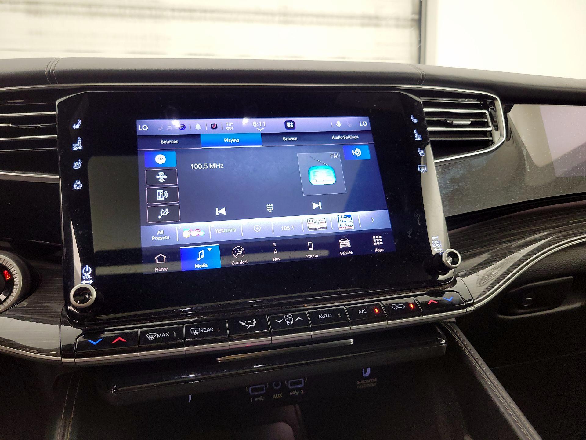 Thumbnail: 2022 Jeep Wagoneer - 15