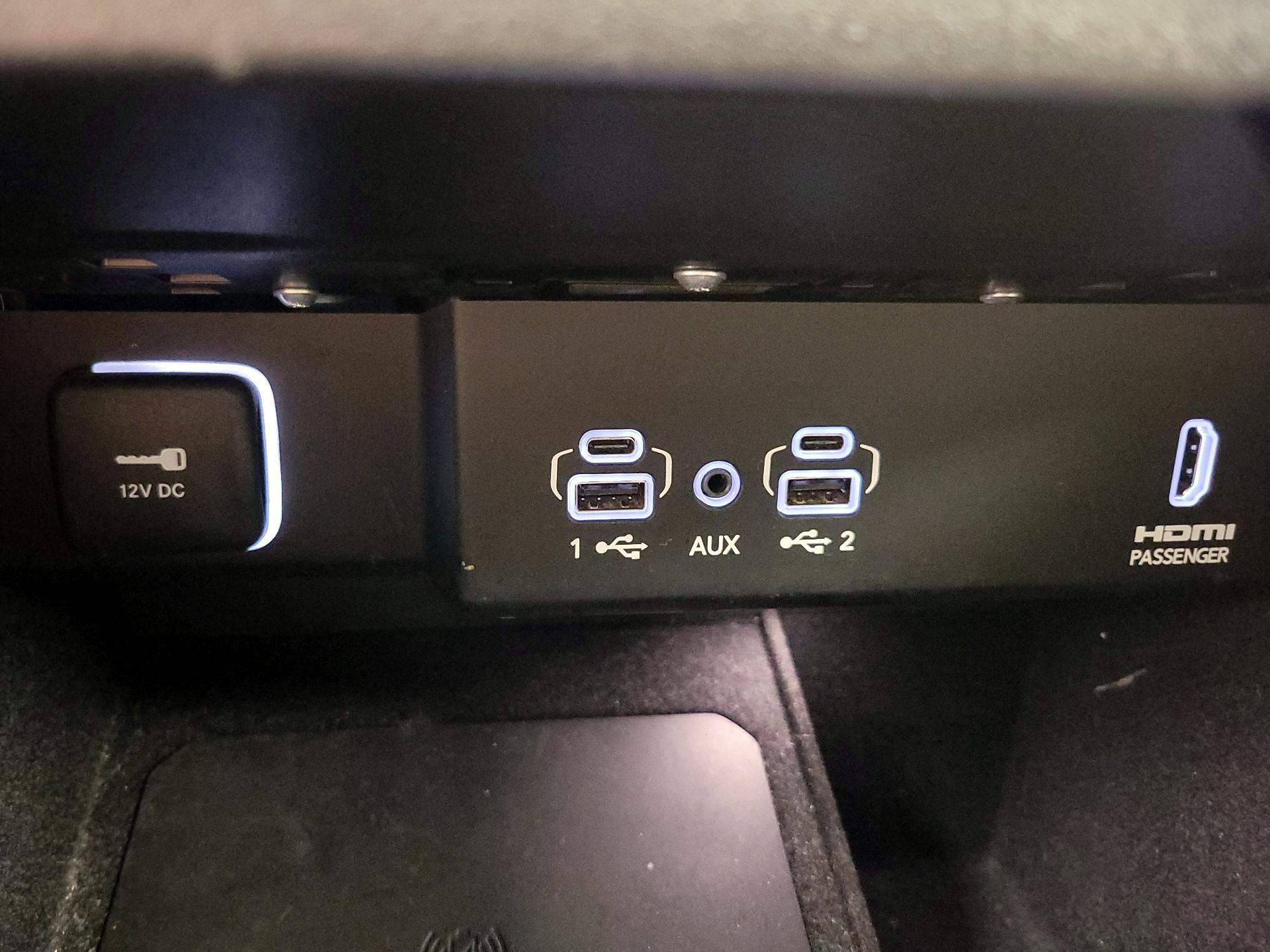 Thumbnail: 2022 Jeep Wagoneer - 18