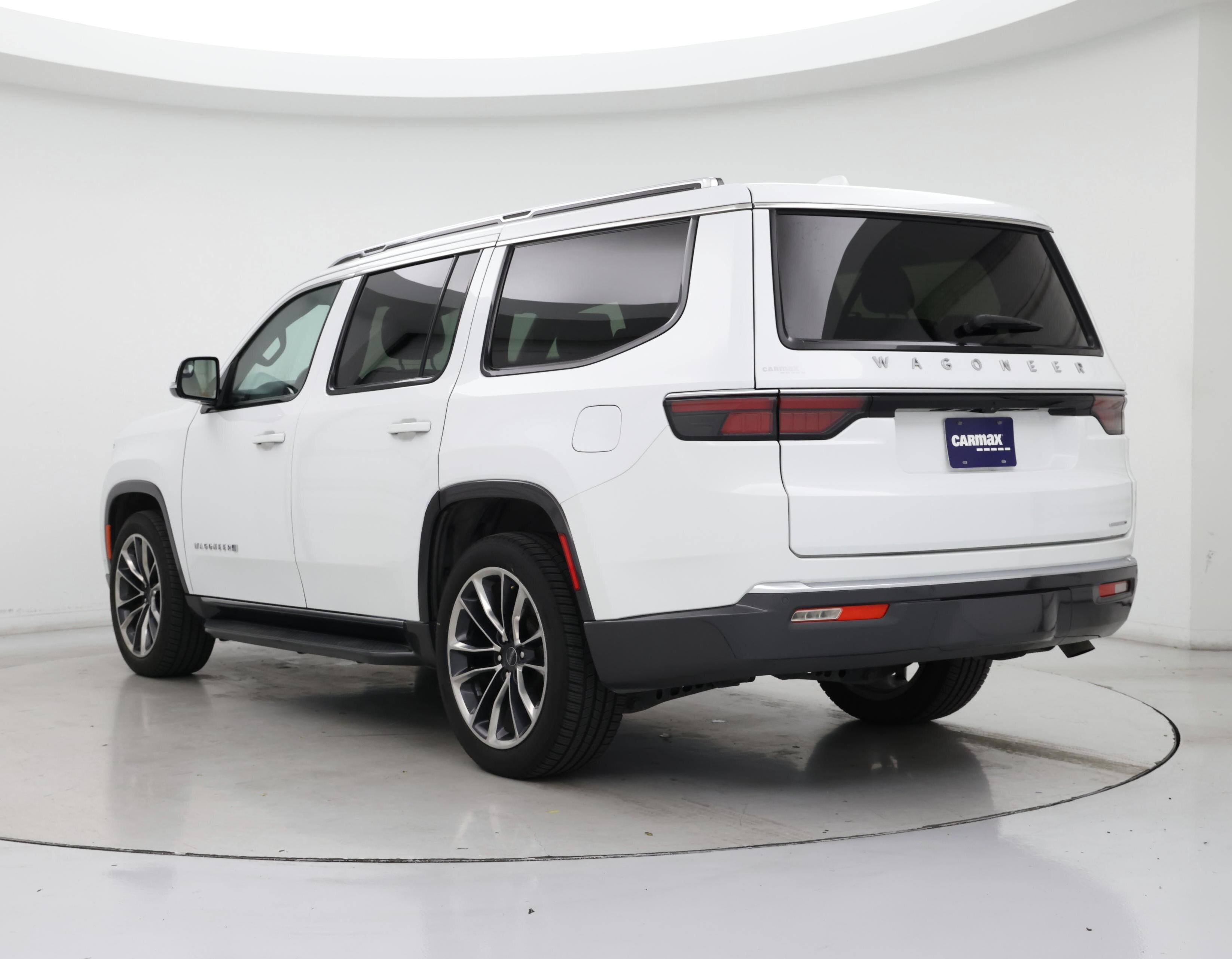 Thumbnail: 2022 Jeep Wagoneer - 2