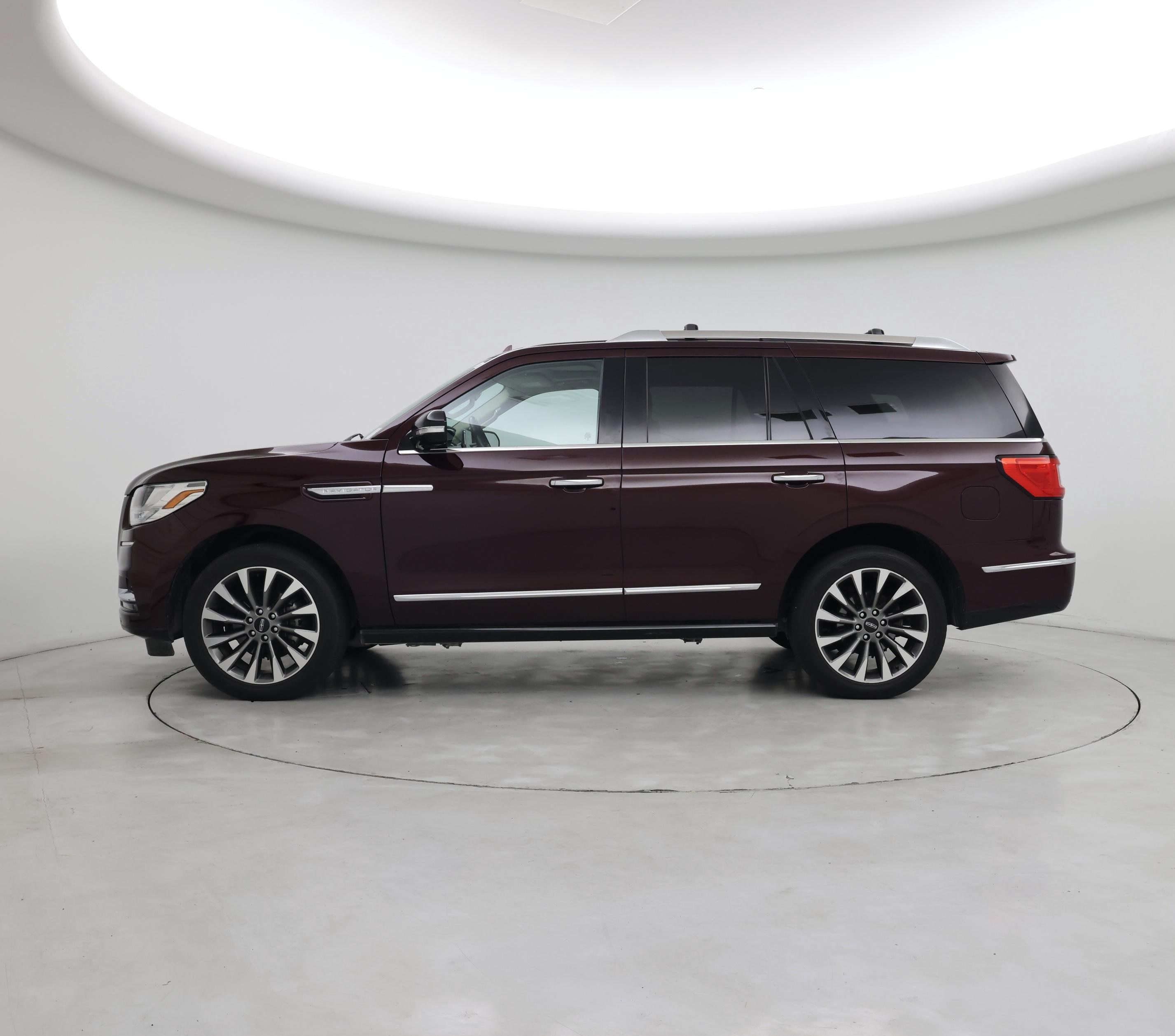 Thumbnail: 2018 Lincoln Navigator - 3
