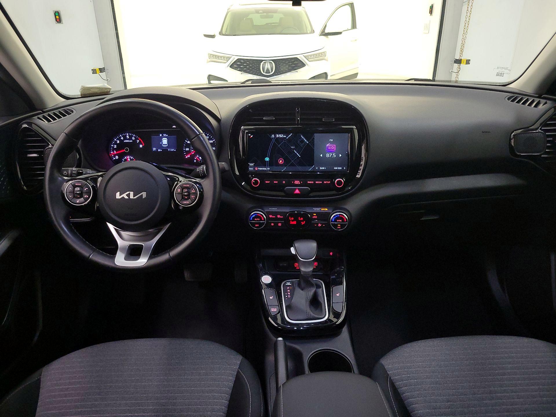 Thumbnail: 2022 Kia Soul - 9