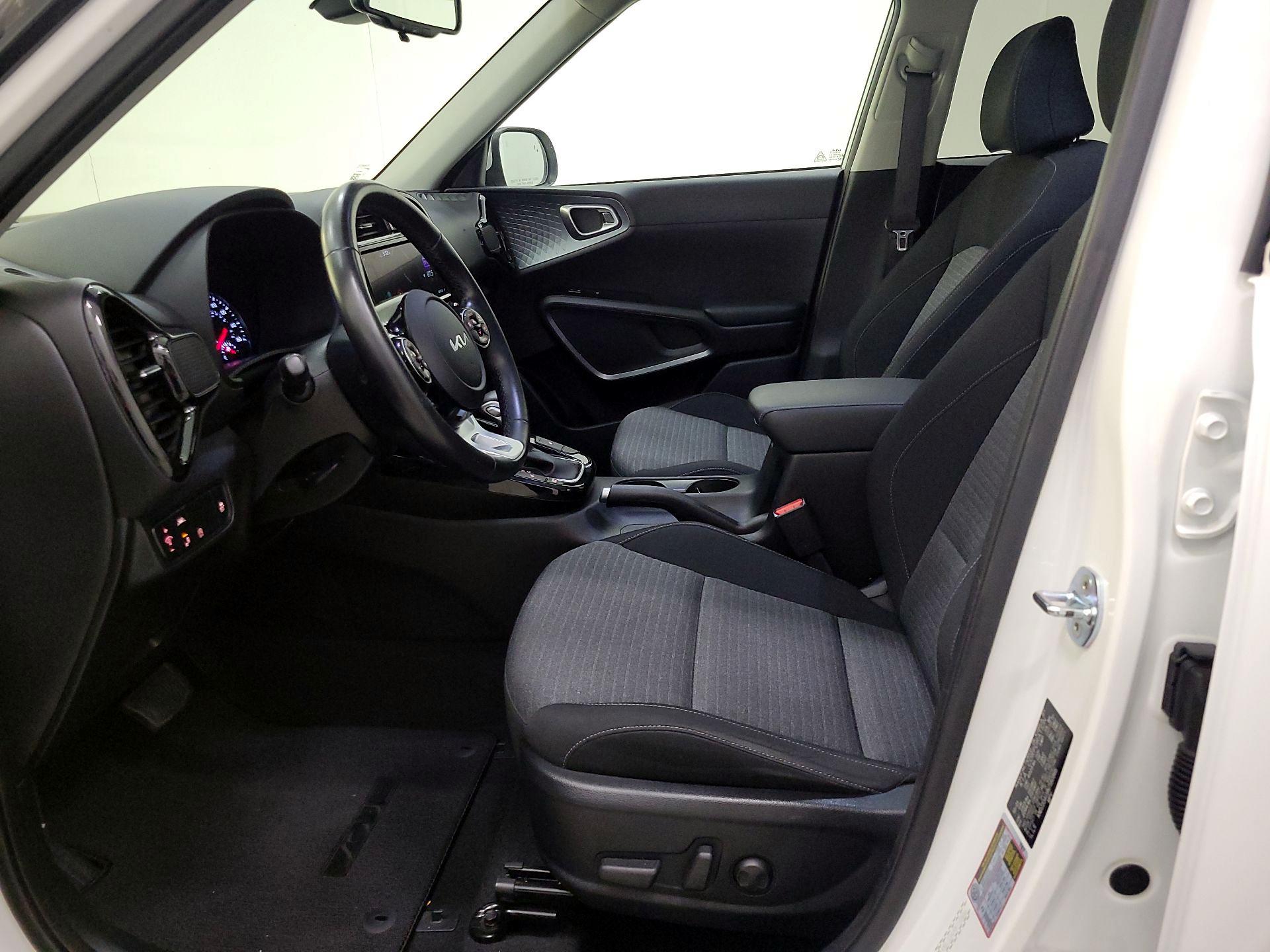 Thumbnail: 2022 Kia Soul - 11