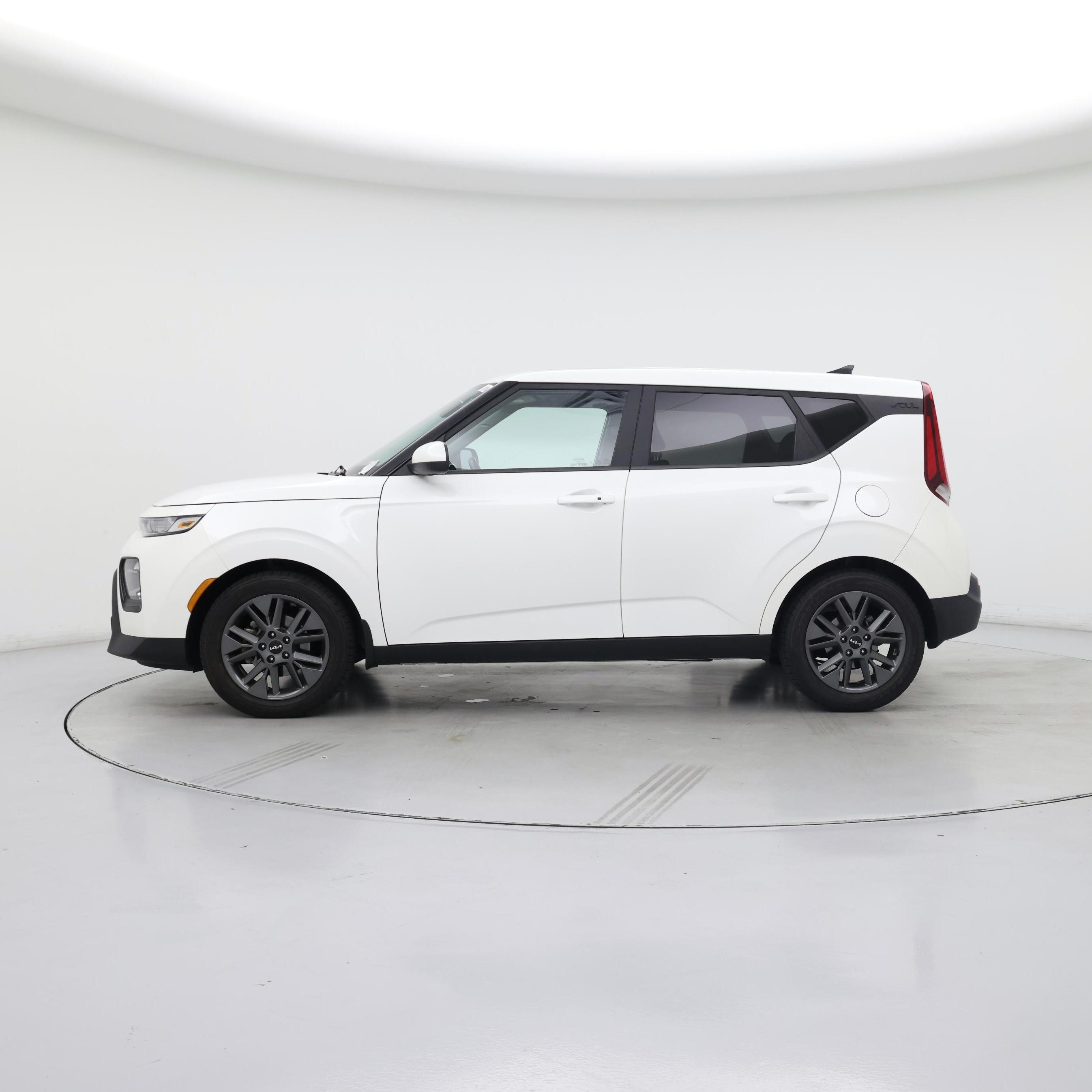 Thumbnail: 2022 Kia Soul - 3