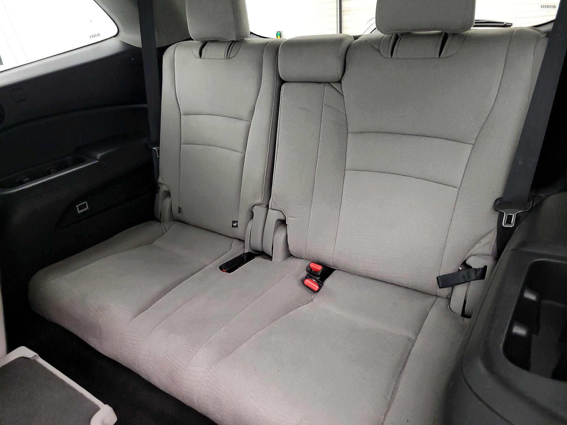 Thumbnail: 2016 Honda Pilot - 19