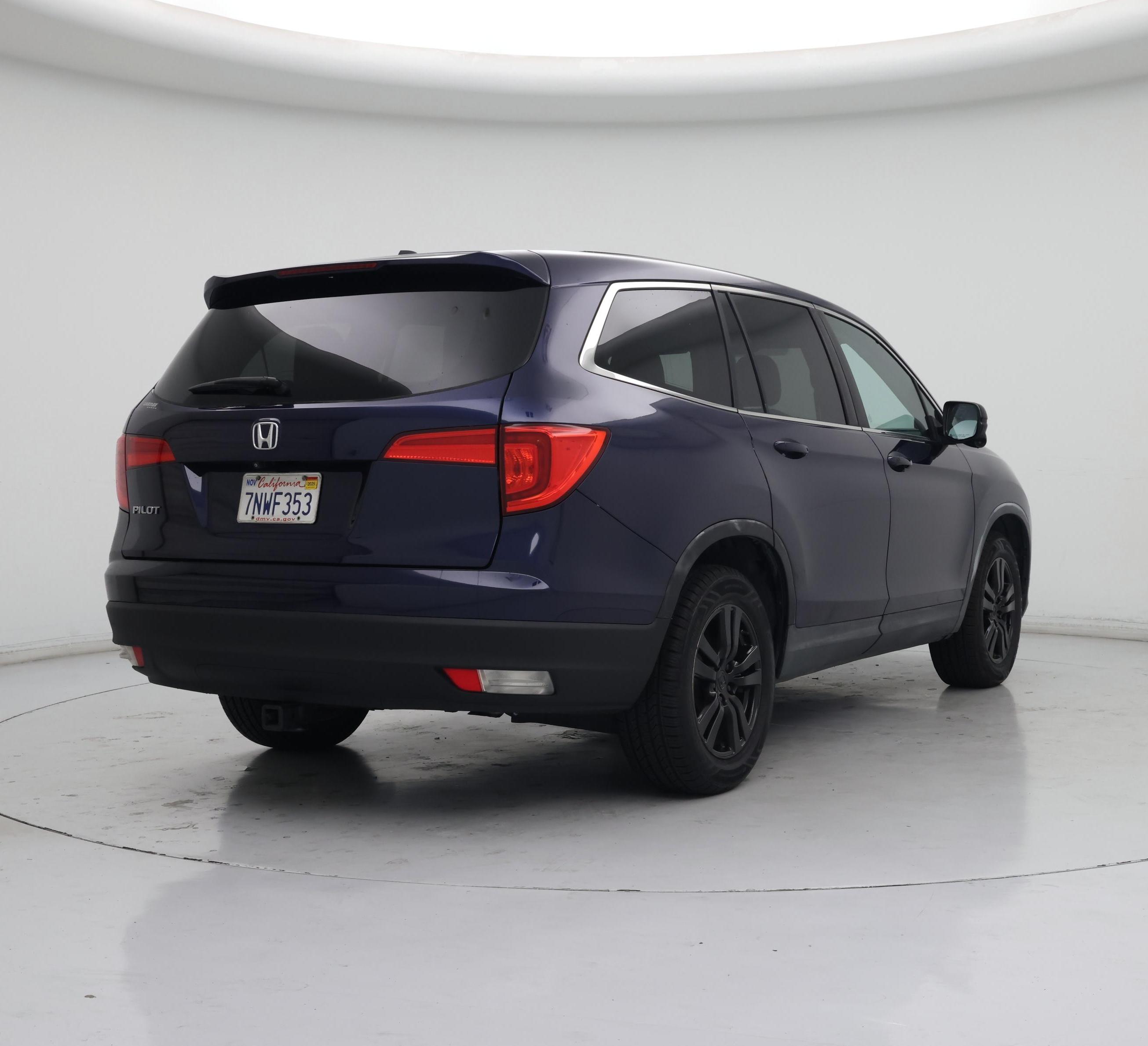 Thumbnail: 2016 Honda Pilot - 8