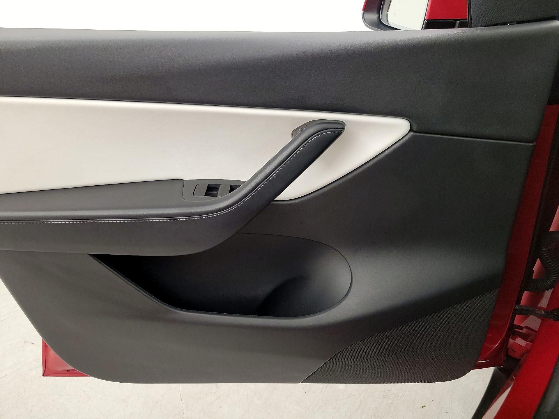 Thumbnail: 2021 Tesla Model Y - 12