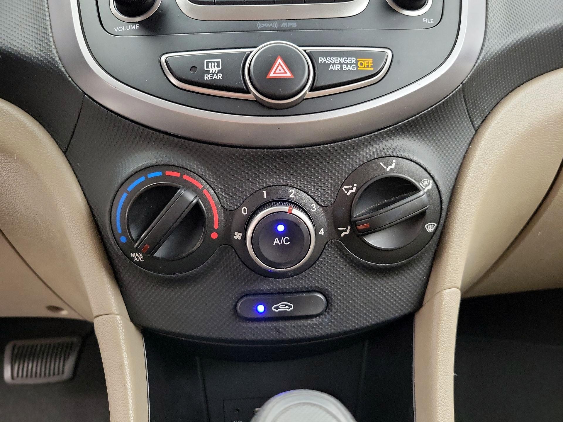 Thumbnail: 2017 Hyundai Accent - 15