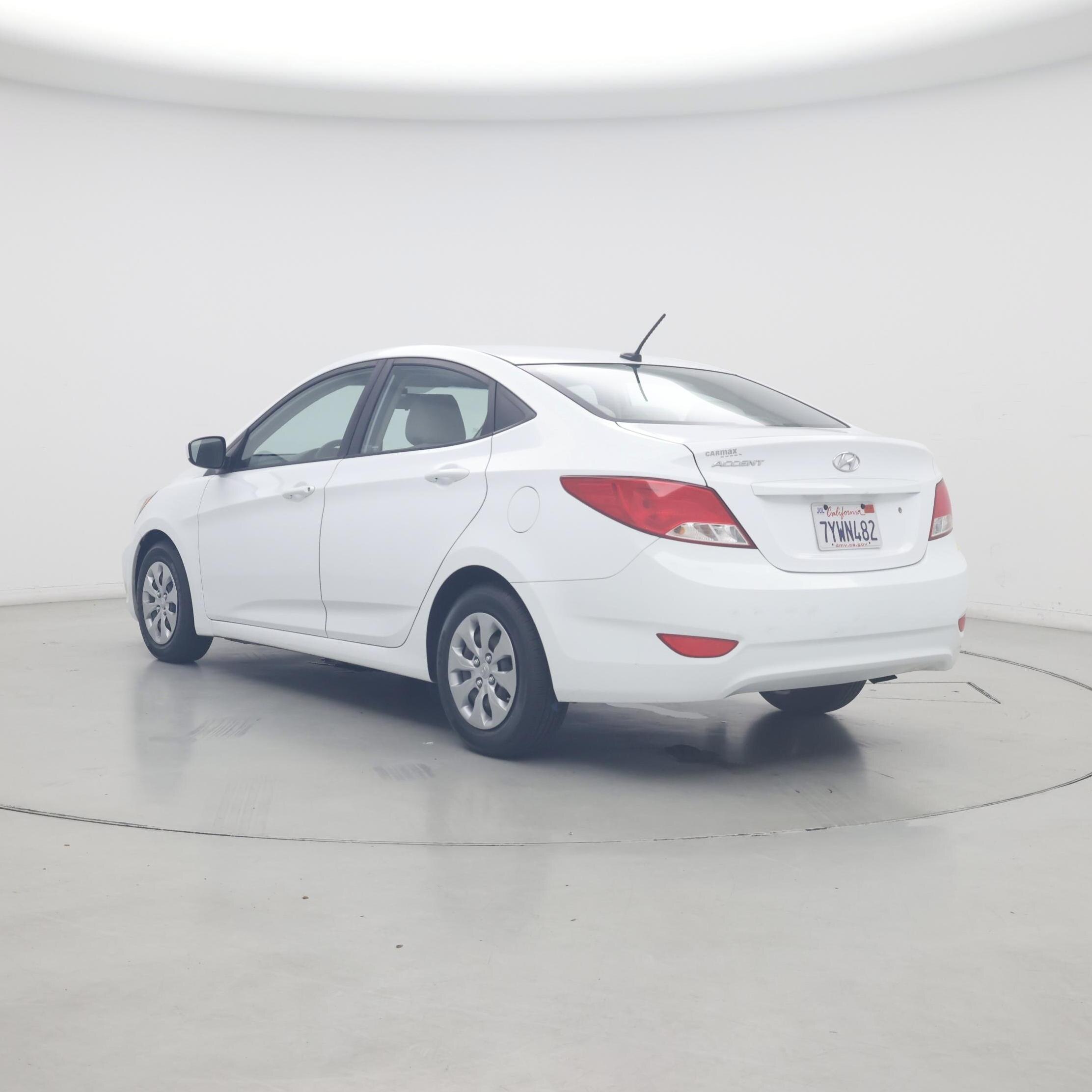 Thumbnail: 2017 Hyundai Accent - 2