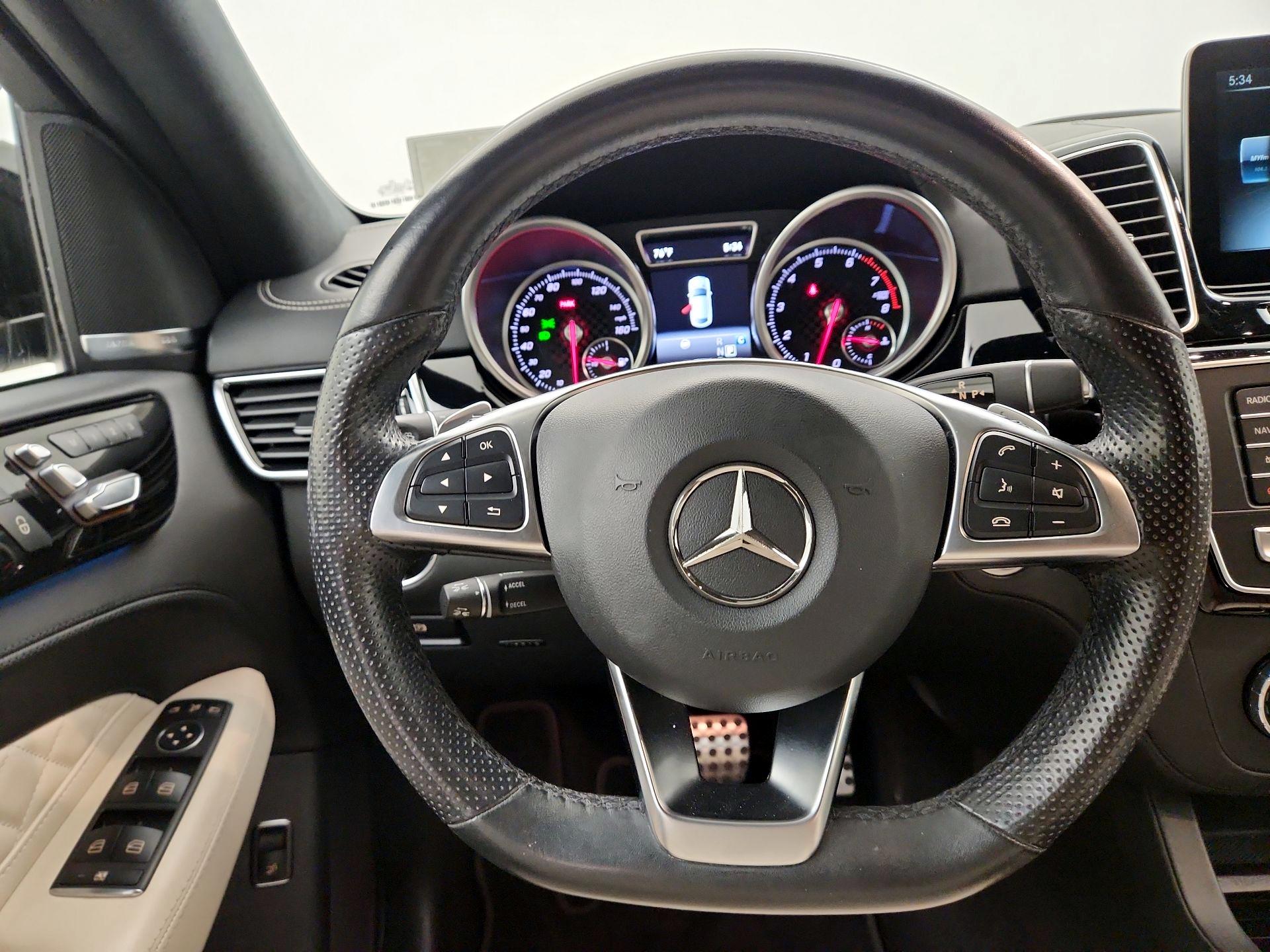 Thumbnail: 2017 Mercedes-Benz GLE - 10