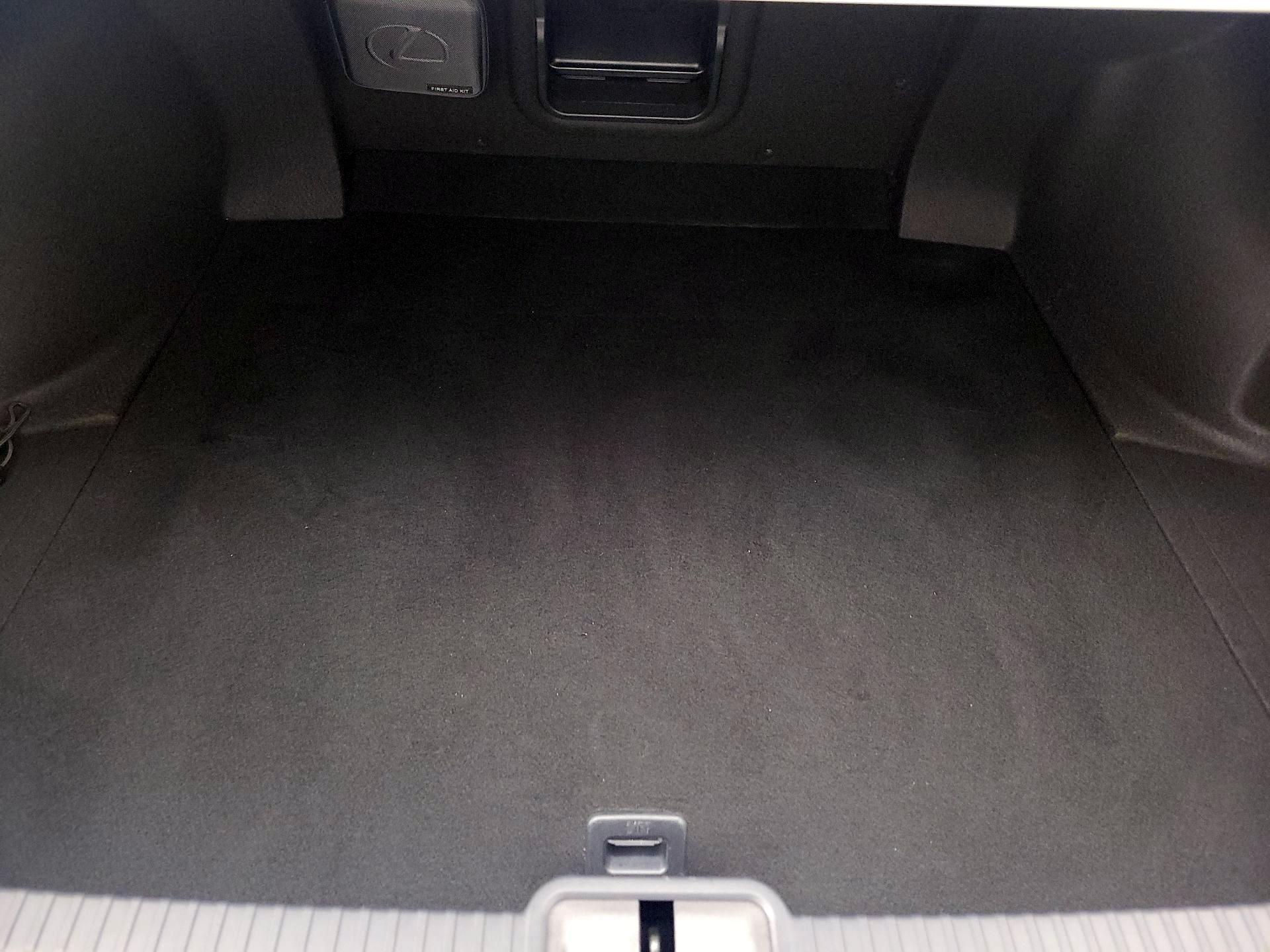 Thumbnail: 2025 Lexus ES - 19