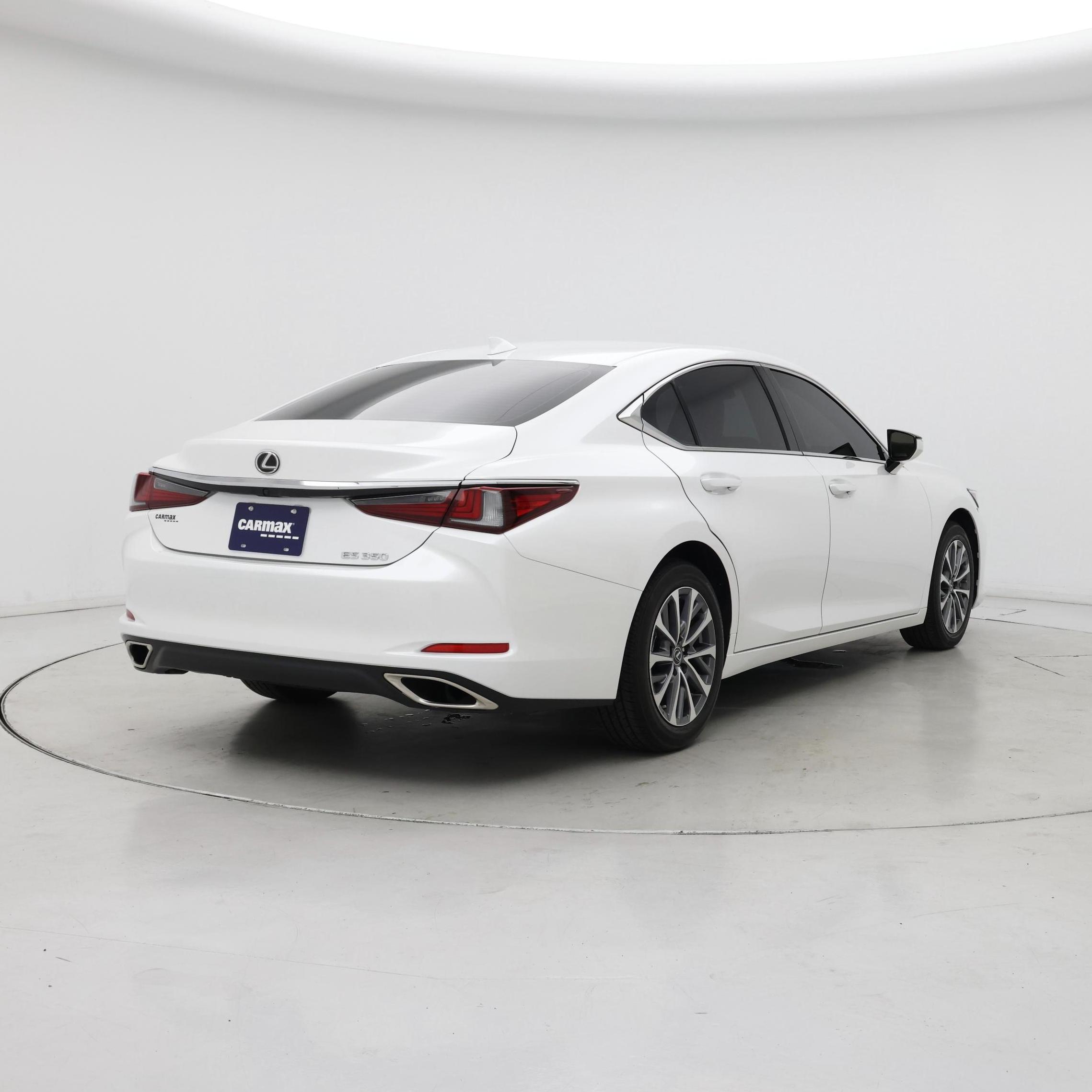 Thumbnail: 2025 Lexus ES - 8