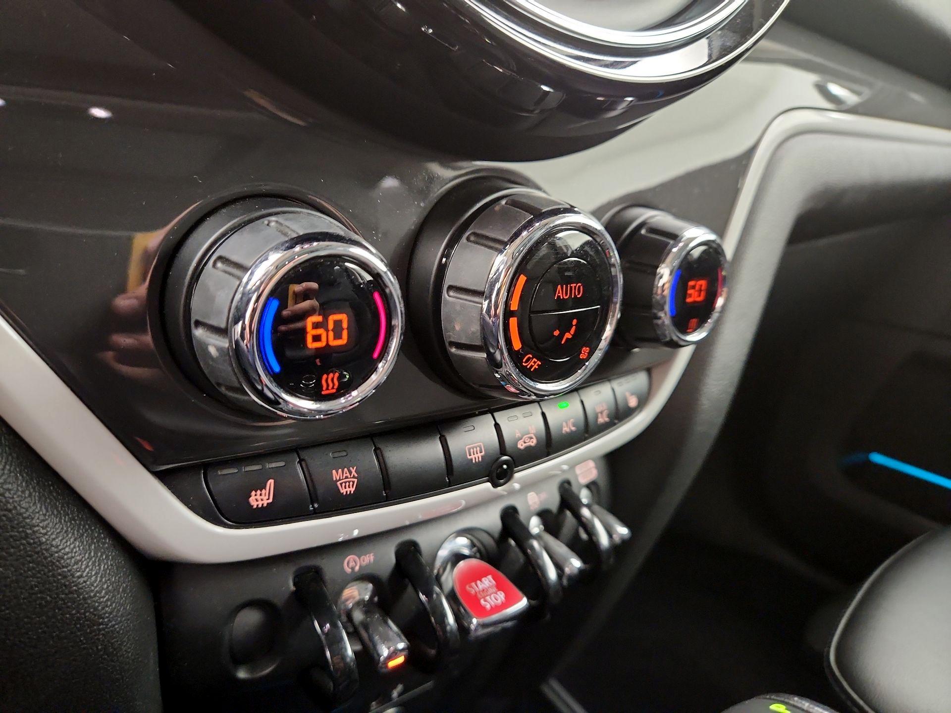 Thumbnail: 2019 MINI Cooper Countryman - 16