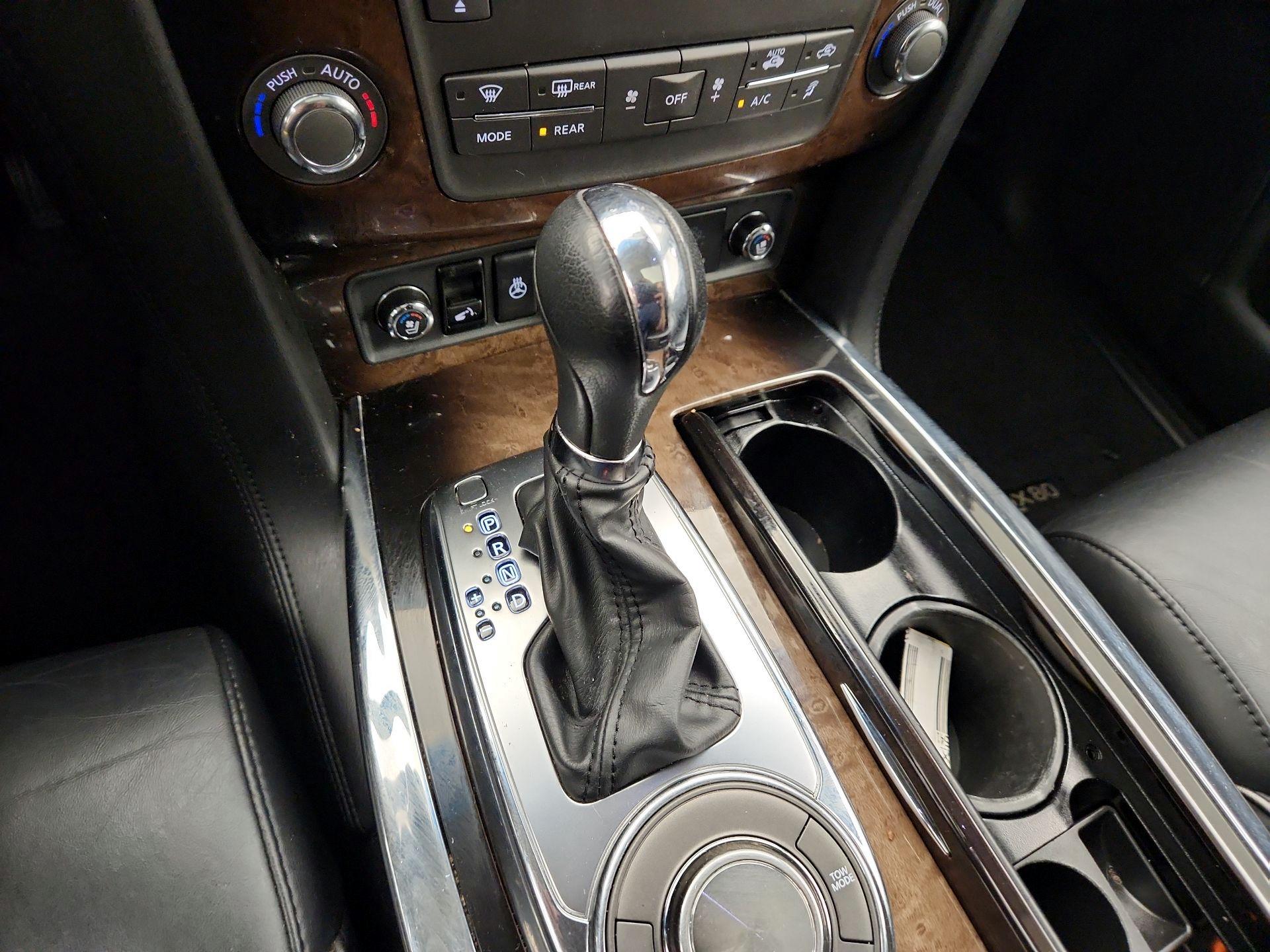 Thumbnail: 2014 INFINITI QX80 - 17