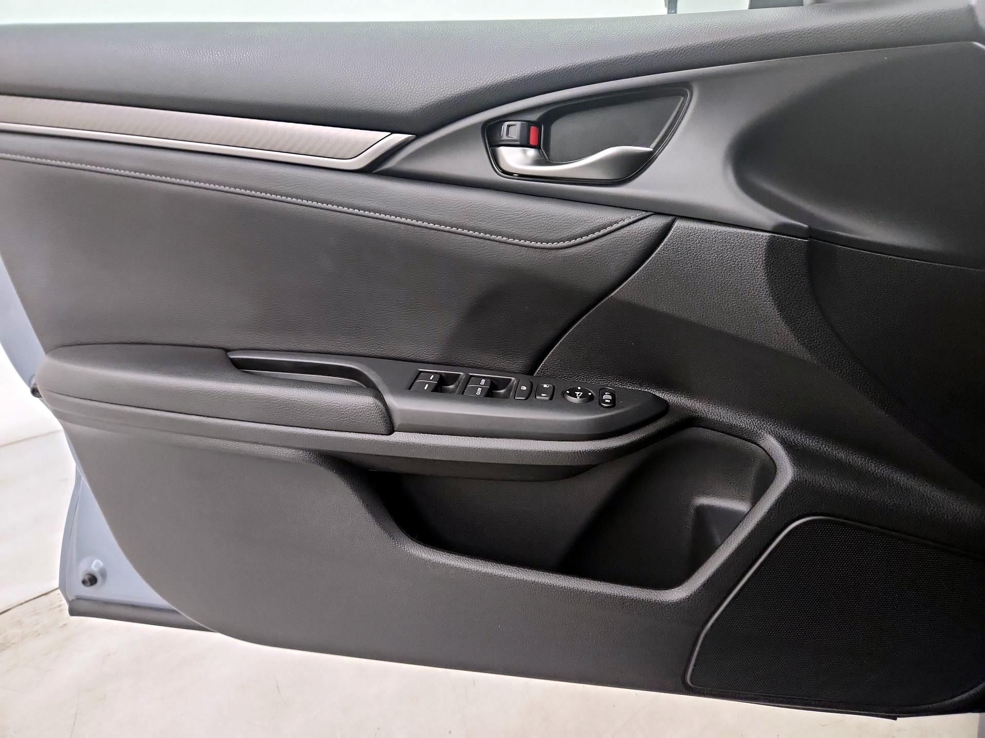 Thumbnail: 2018 Honda Civic - 12