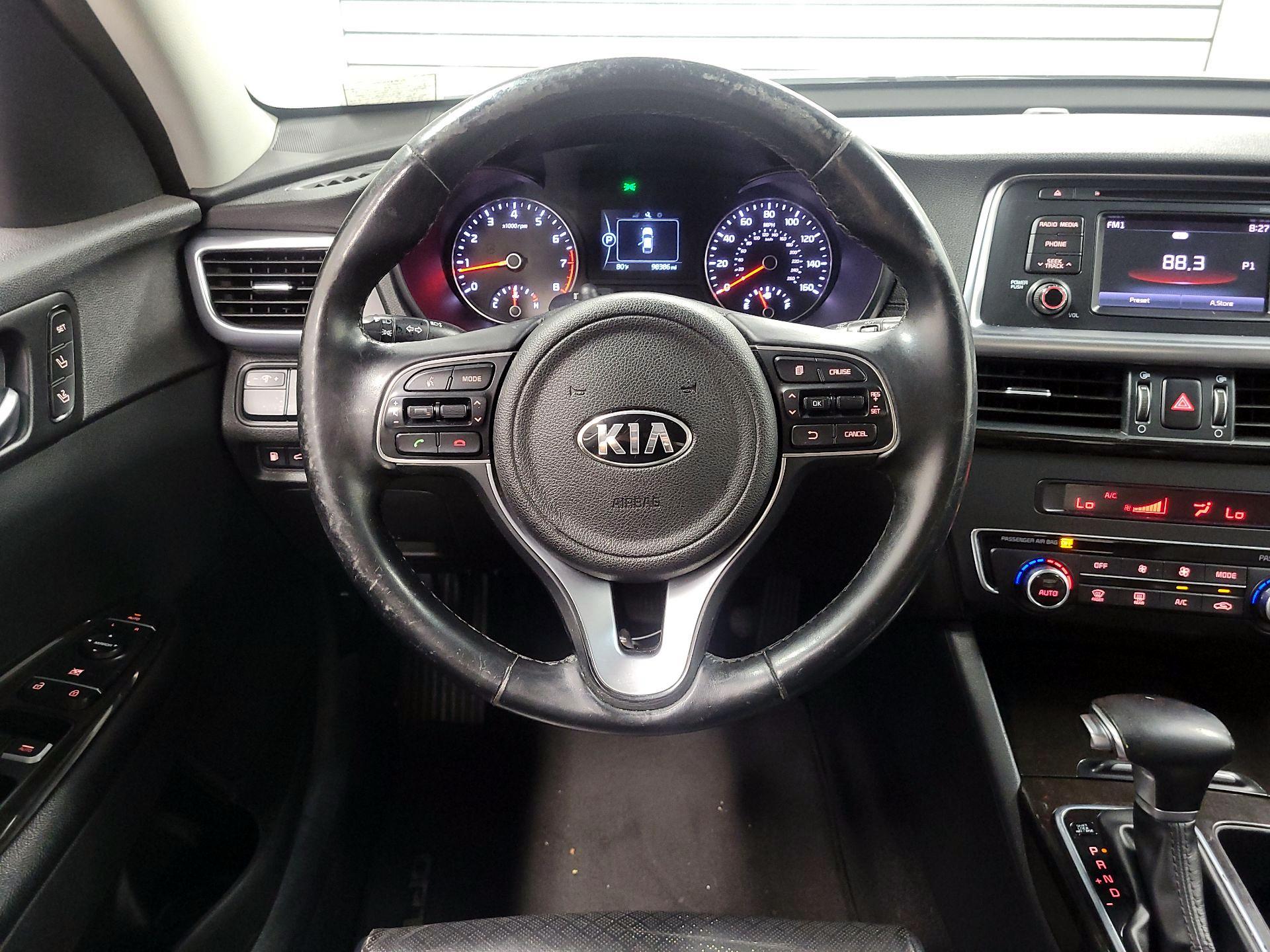 Thumbnail: 2016 Kia Optima - 10